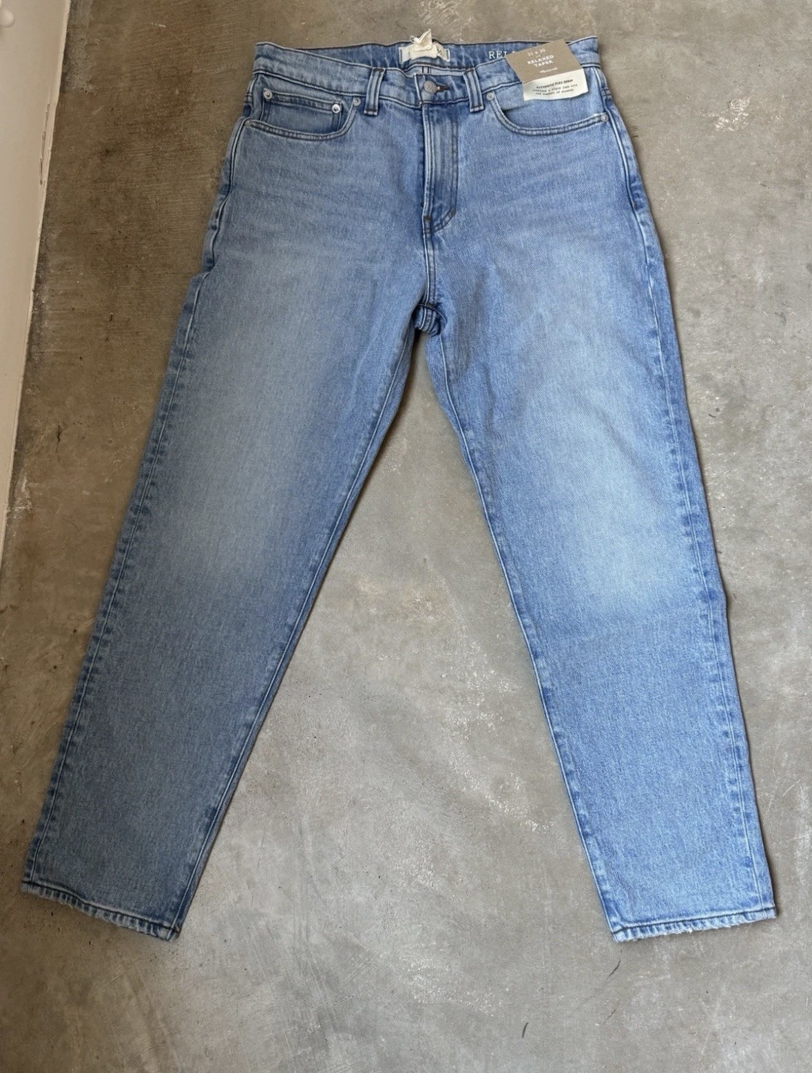 NWT Madewell Relaxed Taper 31 x 30 Light Blue Lockhart Jeans Men’s New NWT Madewell Relaxed Taper 31 x 30 Light Blue Lockhart Jeans Men’s New