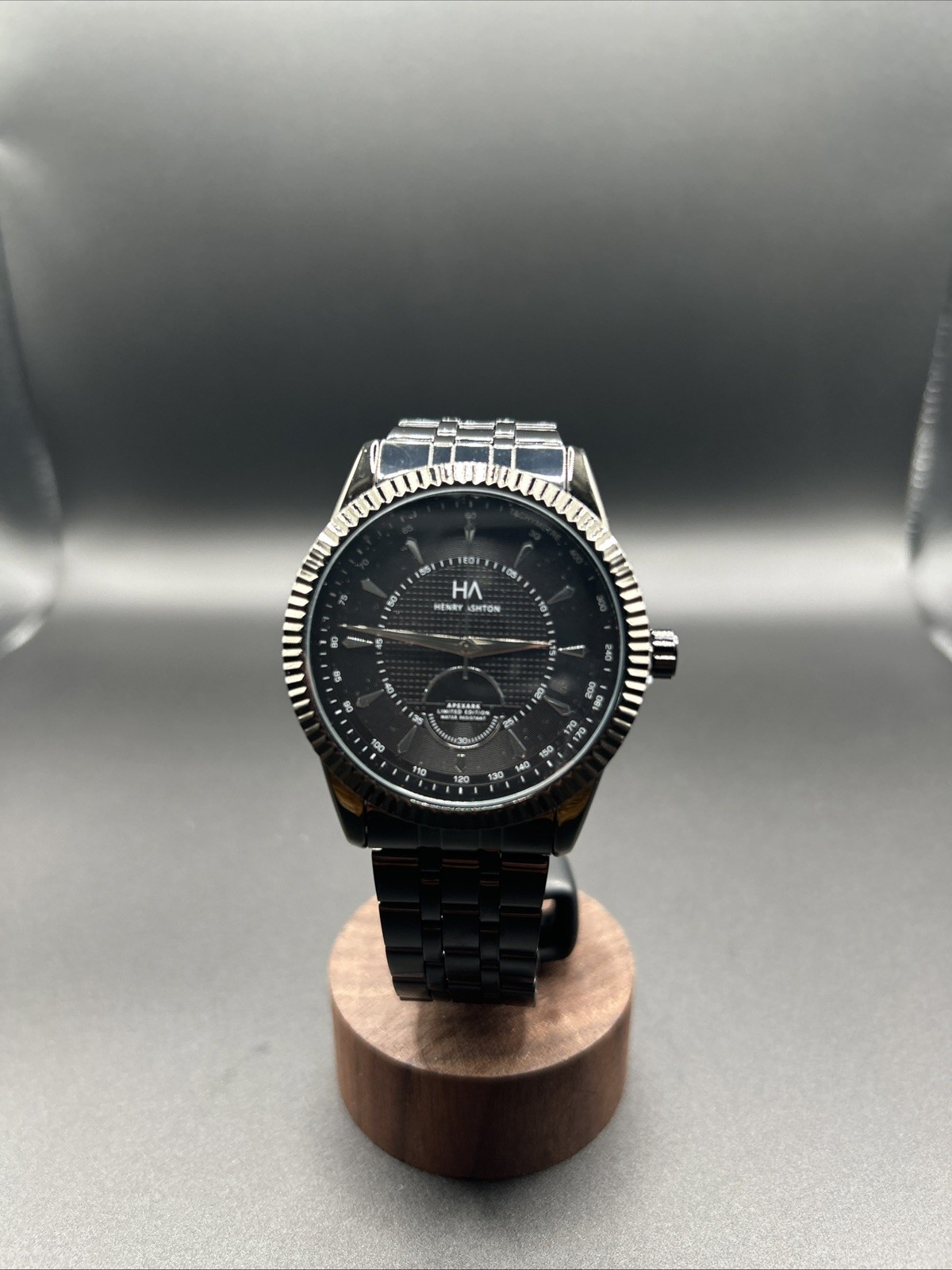 Henry Ashton APEXARK Midnight Limited Edition Men’s Black Watch Never Worn Henry Ashton APEXARK Midnight Limited Edition Men’s Black Watch Never Worn