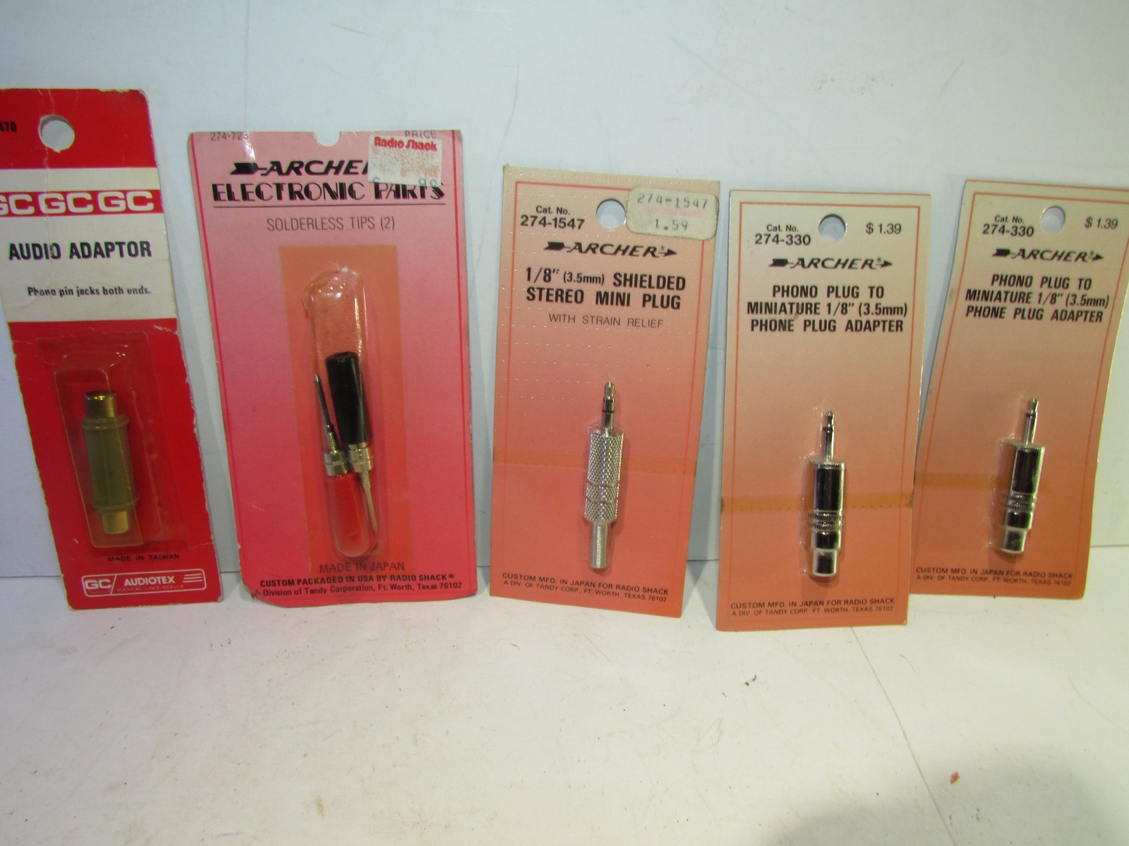 NOS Vintage lot of Five Electronics Plugs Great Stuff Old Store Stock NOS Vintage lot of Five Electronics Plugs Great Stuff Old Store Stock