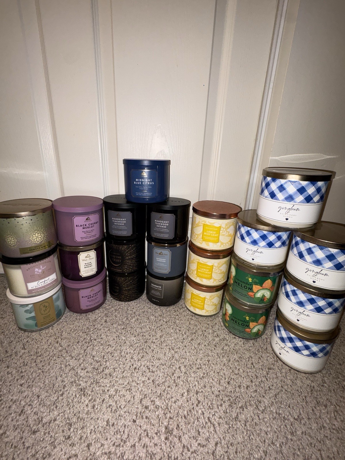 Title: π₯ Bath & Body Works 3-Wick Candles β NEW Title: π₯ Bath & Body Works 3-Wick Candles β NEW