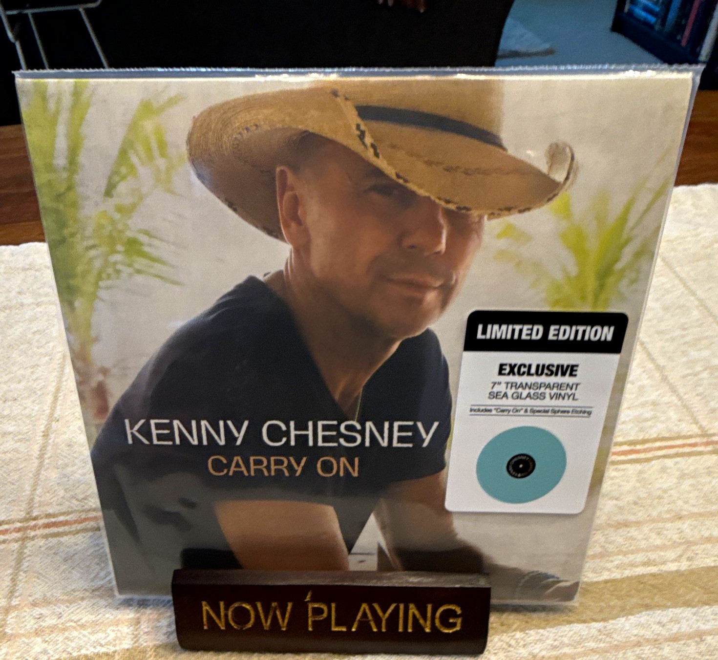 Kenny Chesney Carry On 7\ Kenny Chesney Carry On 7\