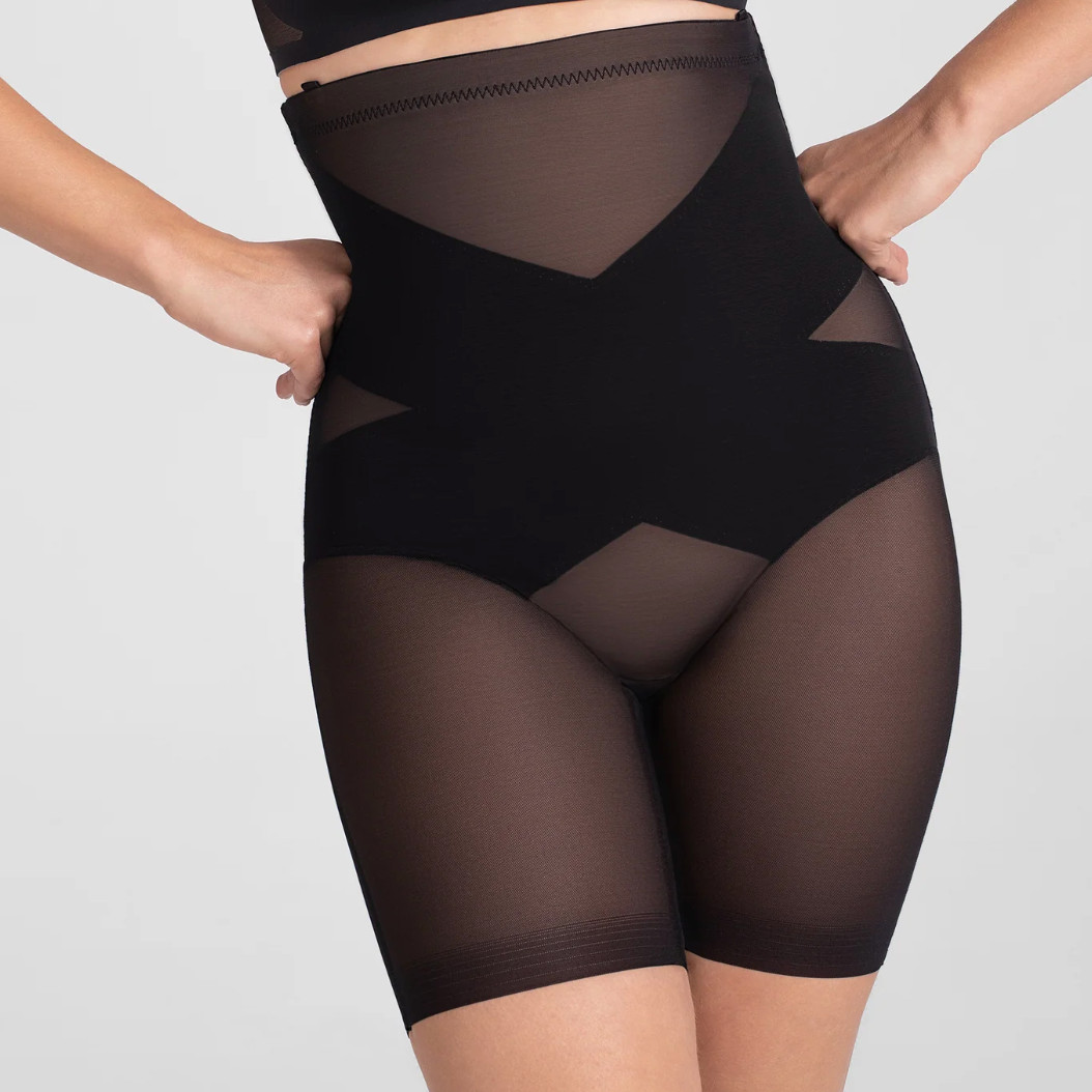 Honey love SuperPower Mid Waist Shaper Shorts Size large runway black NWT Honey love SuperPower Mid Waist Shaper Shorts Size large runway black NWT
