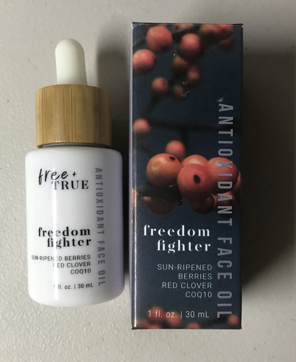 Free And True Freedom Fighter Antioxidant Face Oil Free And True Freedom Fighter Antioxidant Face Oil