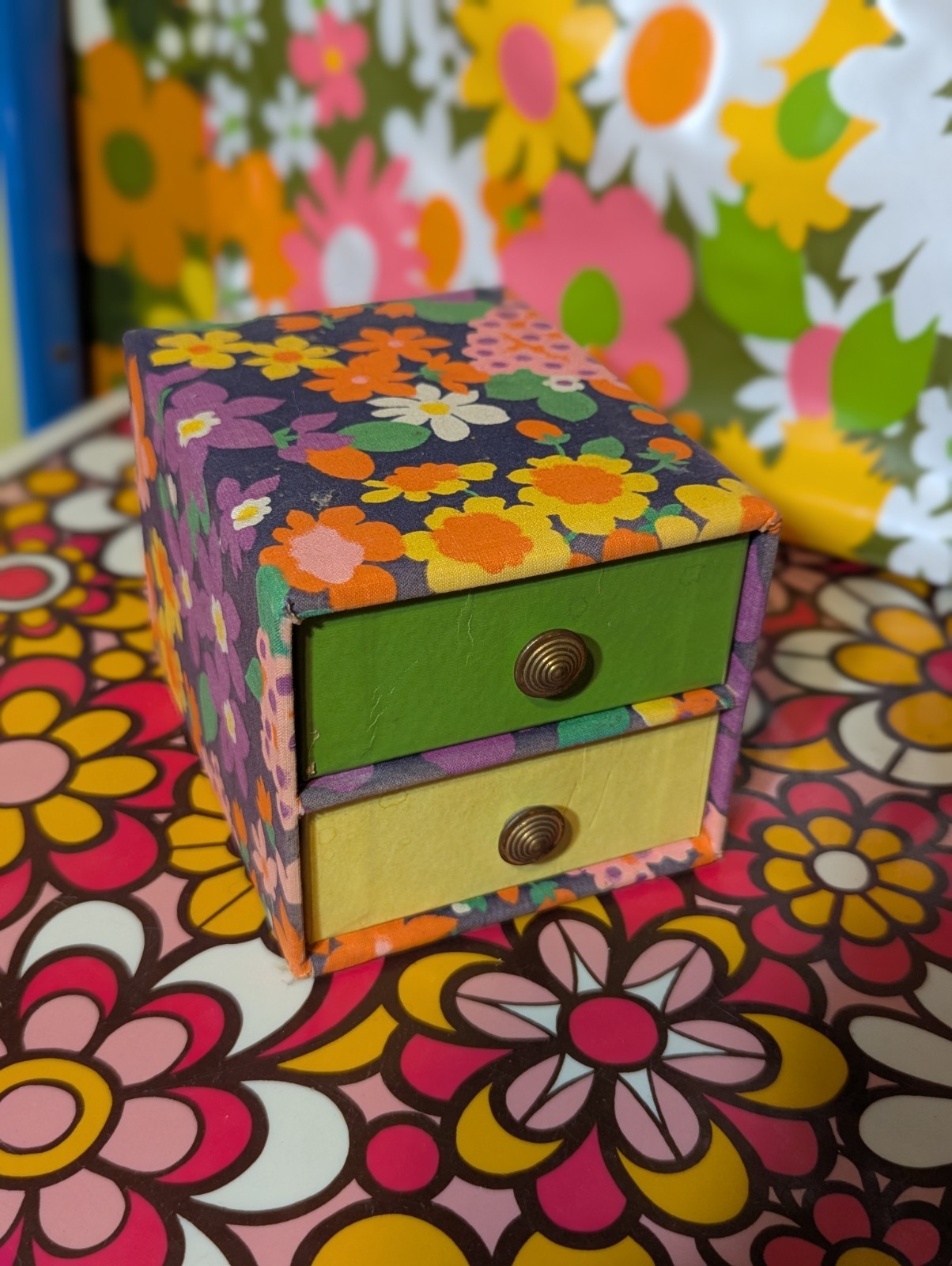 Vintage Flower Power Trinket Box MCM 70s Groovy Retro Decor Japan Vintage Flower Power Trinket Box MCM 70s Groovy Retro Decor Japan