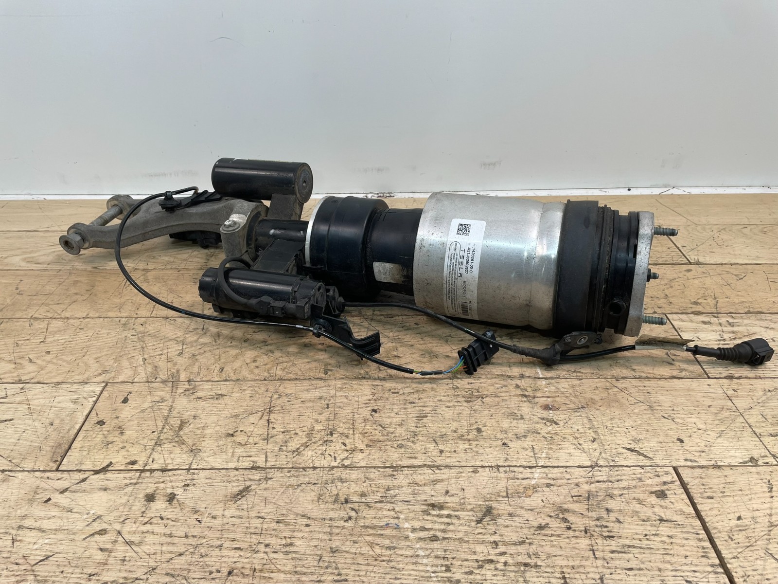 2022 TESLA MODEL S OEM FRONT LEFT DRIVER SIDE AIR STRUT SHOCK 1420361-00-C