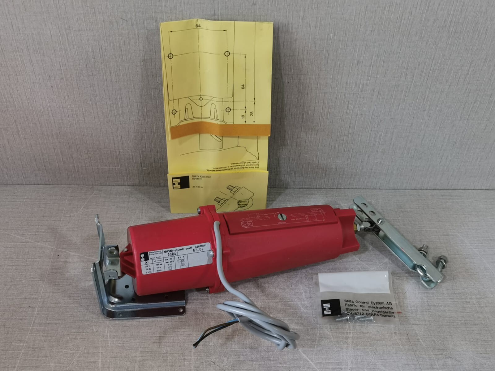 Stafa Control System SCS-Push Bull A2H250/I 220V, 50hz, 3.5VA Stafa Control System SCS-Push Bull A2H250/I 220V, 50hz, 3.5VA