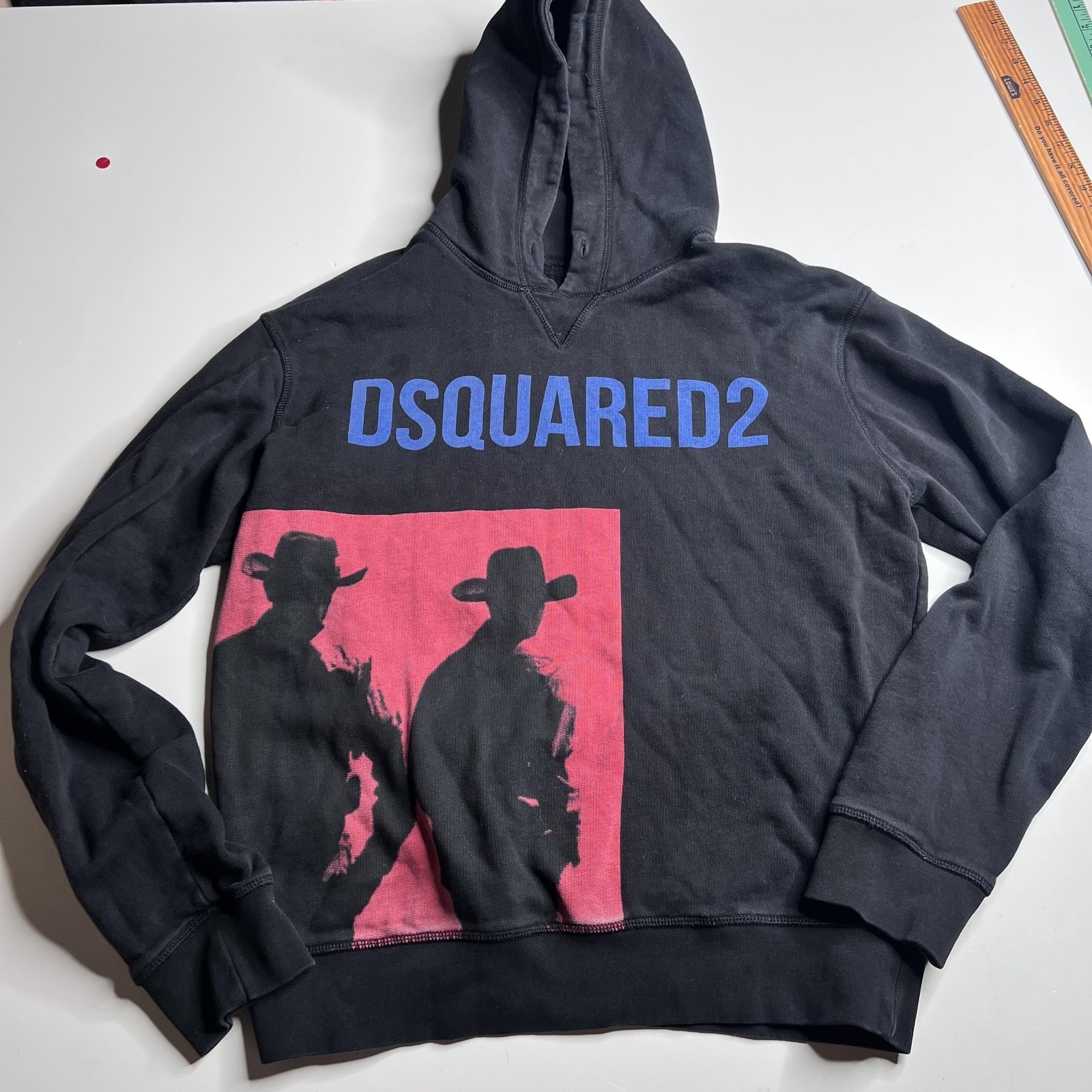 Dsquared2 Dean Fit Hoodie Black Cowboy Graphic Print Sweatshirt S71GU0253 Large Dsquared2 Dean Fit Hoodie Black Cowboy Graphic Print Sweatshirt S71GU0253 Large