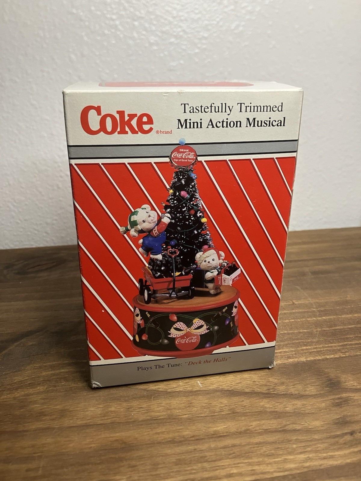 Vintage 1996 Enesco Tastefully Trimmed Mini Action Musical Vintage 1996 Enesco Tastefully Trimmed Mini Action Musical