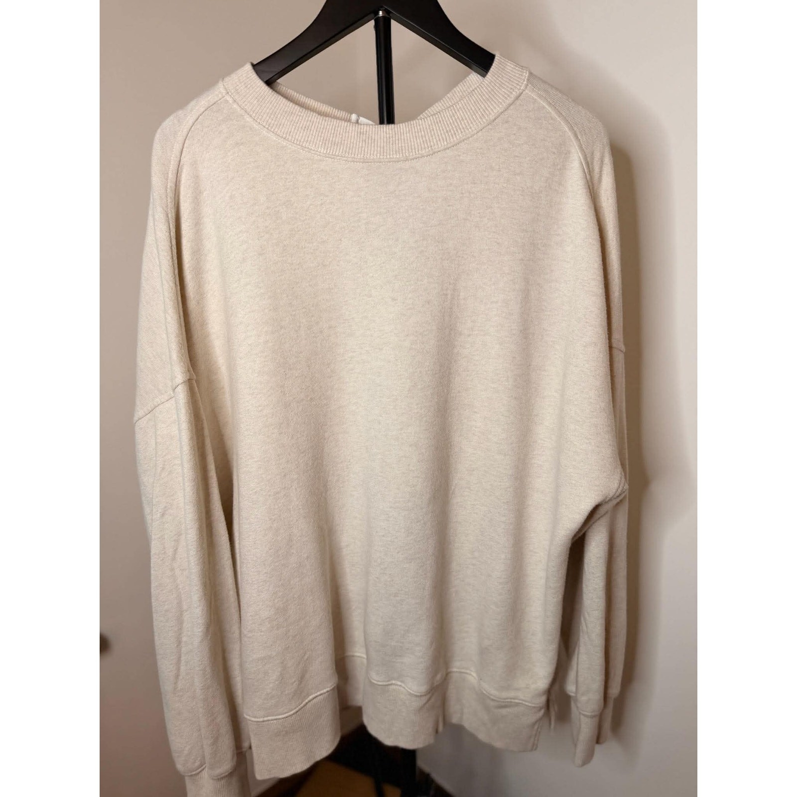 Aerie Cream Open Back Bow Sweatshirt Women’s Medium Oversized Crewneck Aerie Cream Open Back Bow Sweatshirt Women’s Medium Oversized Crewneck