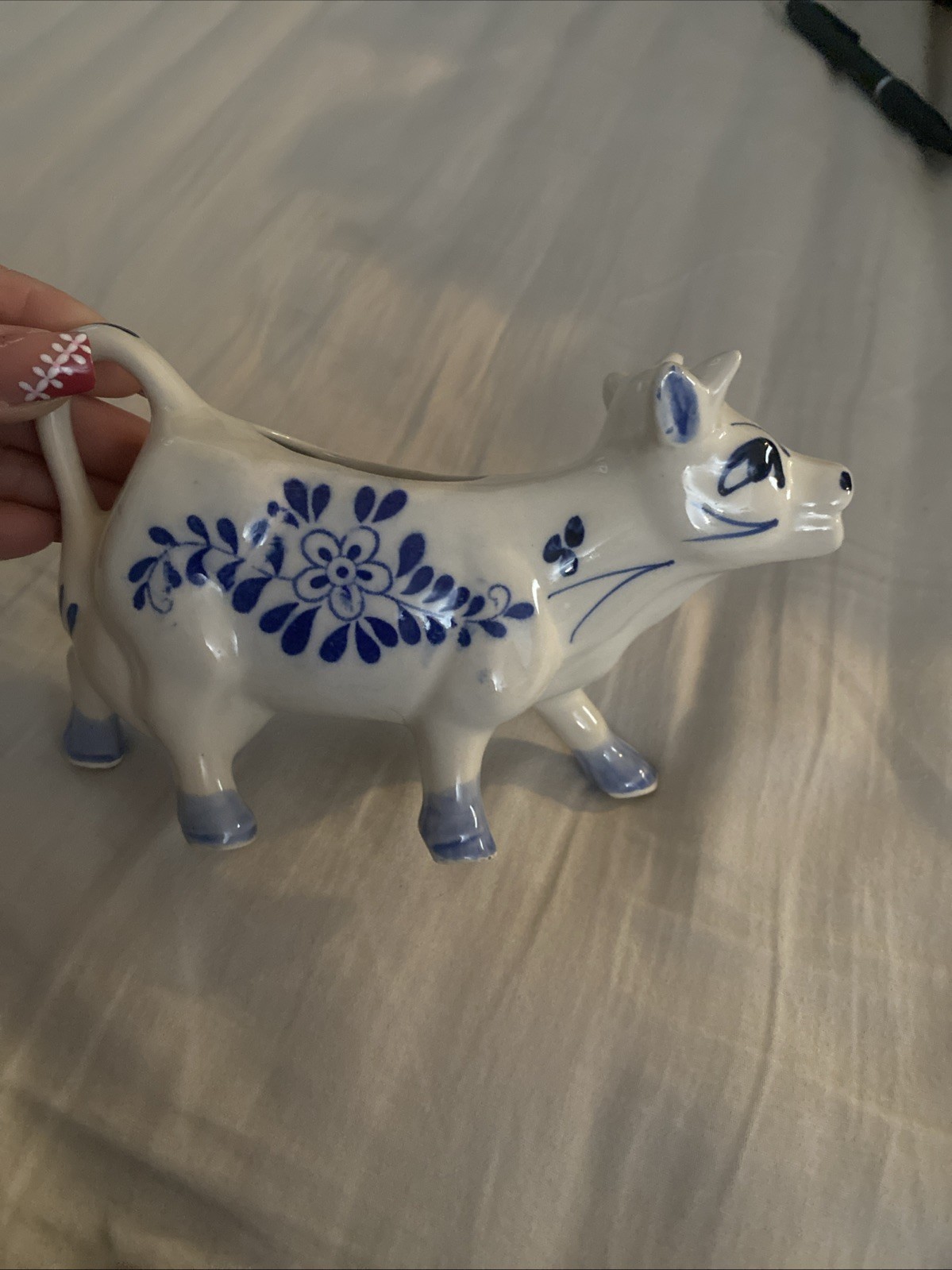 Vintage Delft Blue & White Holland Ceramic Cow Creamer Hand Painted Floral Vintage Delft Blue & White Holland Ceramic Cow Creamer Hand Painted Floral