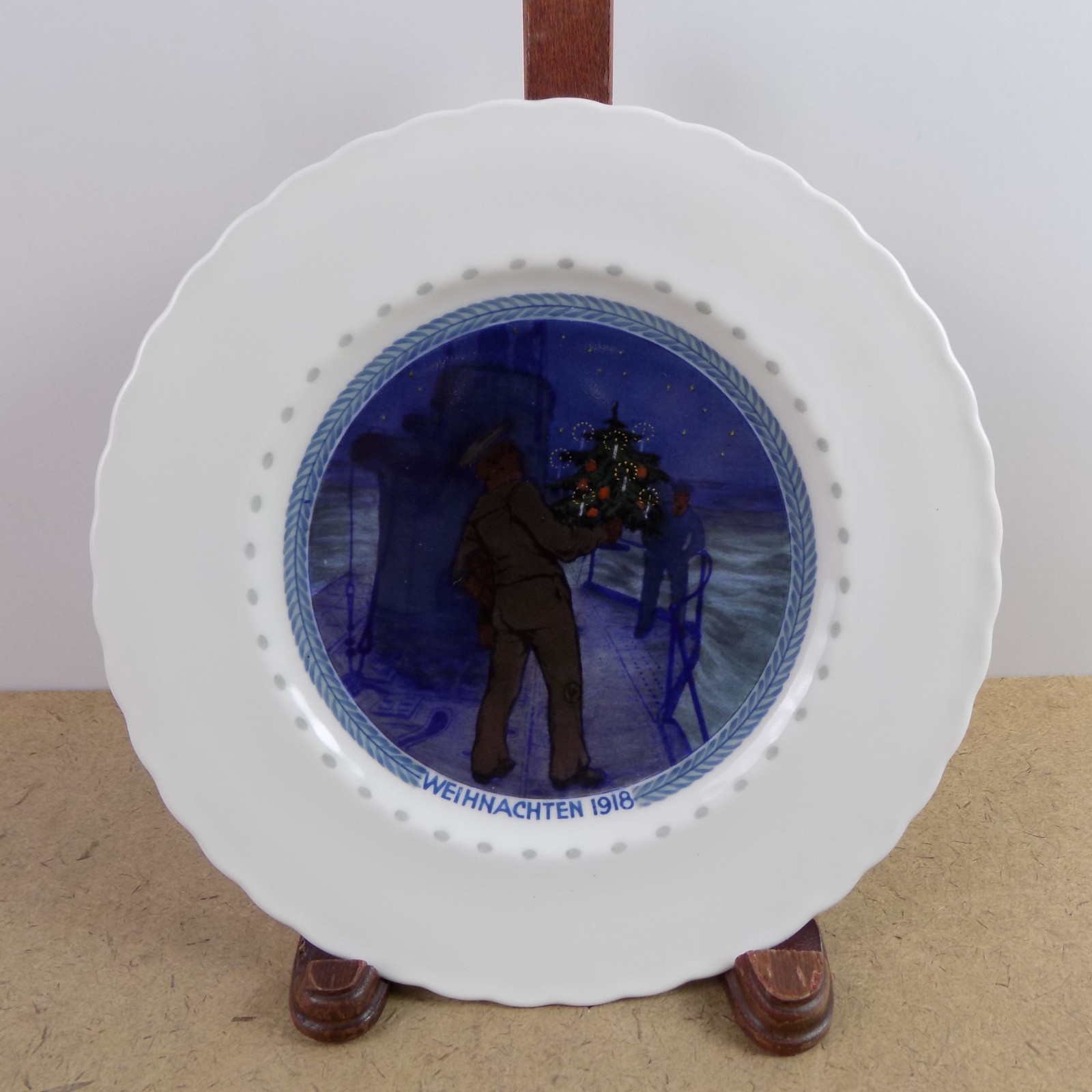 Antique KPM 1918 Christmas Plate Weihnachten Germany WWI 7.75\ Antique KPM 1918 Christmas Plate Weihnachten Germany WWI 7.75\