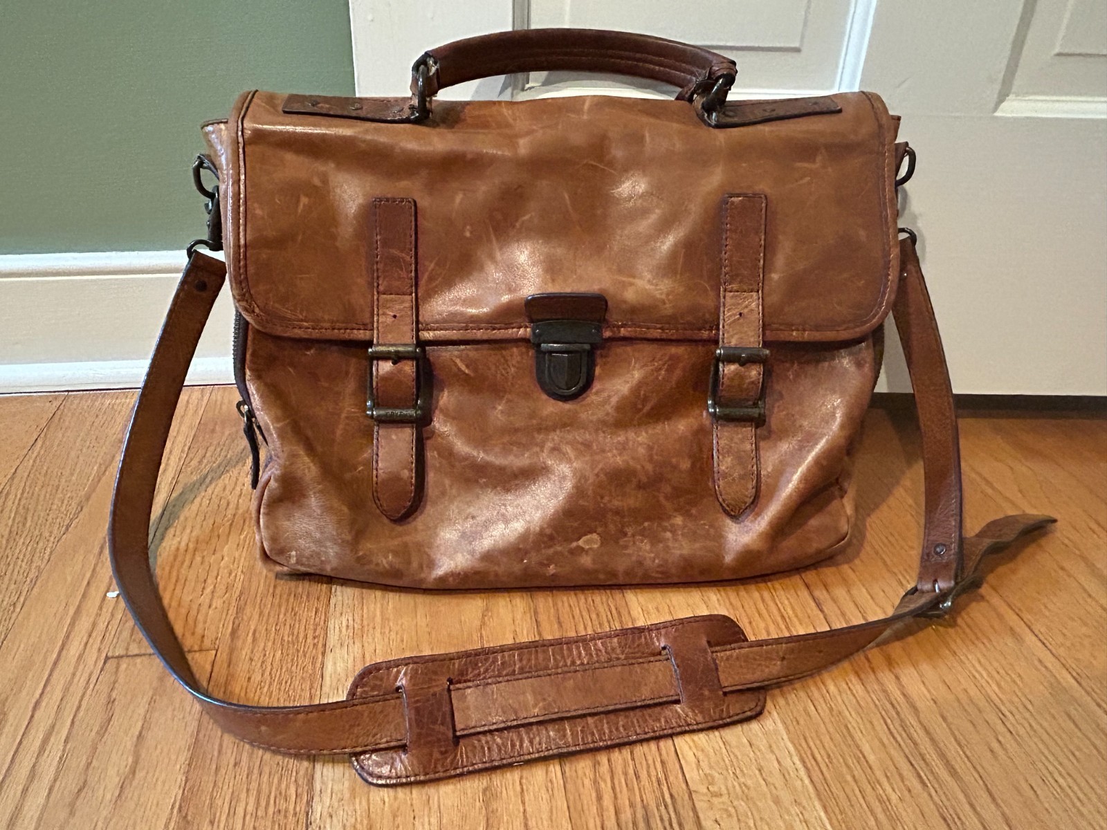 Original Frye Logan Buckle Flap Briefcase Laptop Messenger Bag