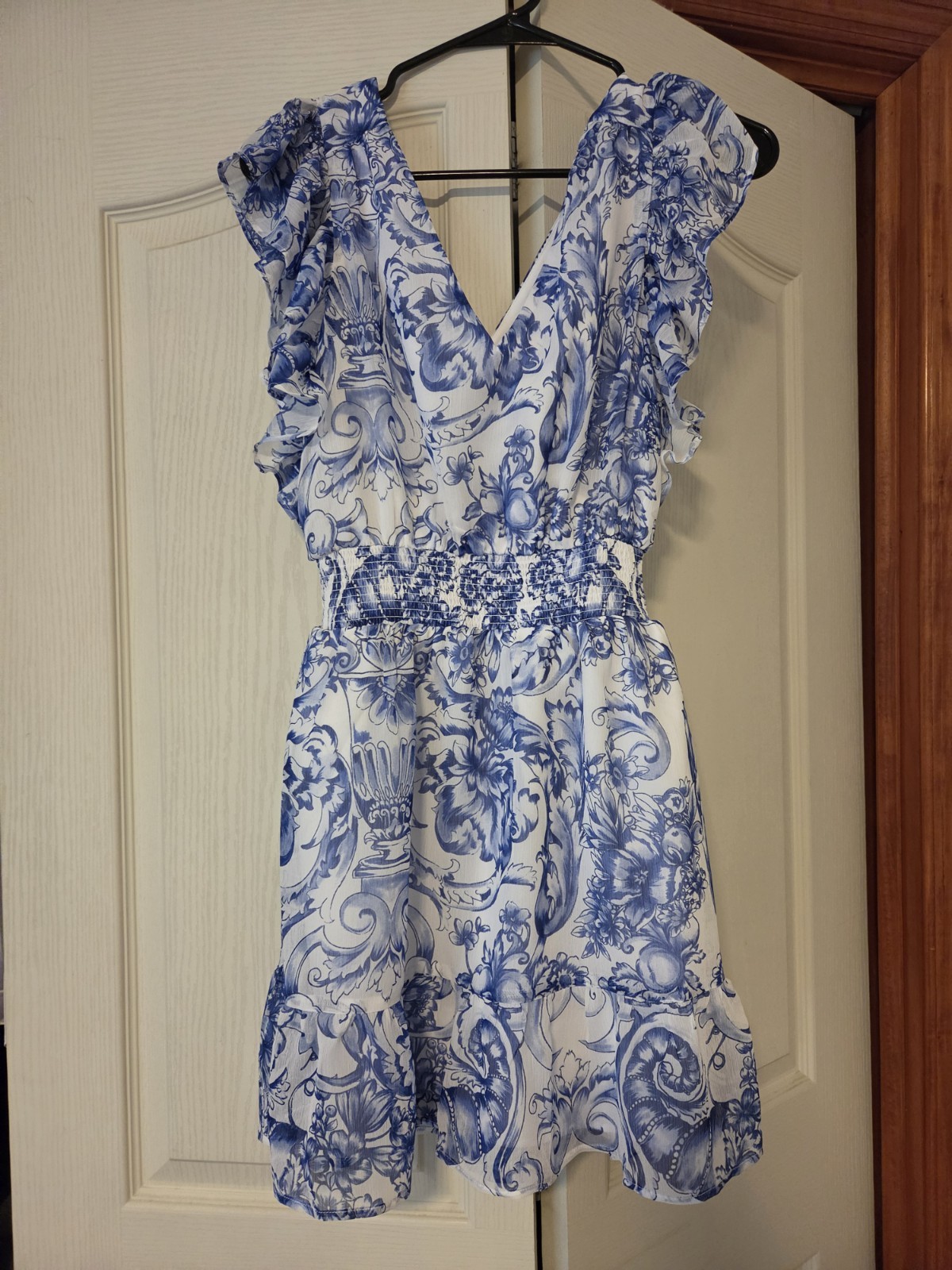 EXPRESS BLUE FLOWER DRESS XS NWT EXPRESS BLUE FLOWER DRESS XS NWT
