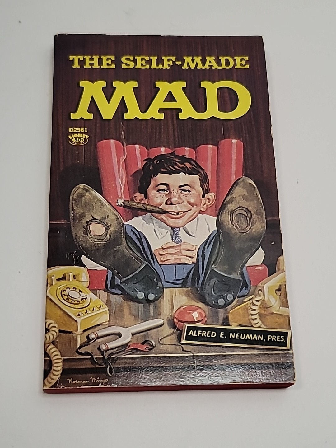 VTG 1964 MAD Magazine THE SELF MADE MAD (Paperback Book) VTG 1964 MAD Magazine THE SELF MADE MAD (Paperback Book)