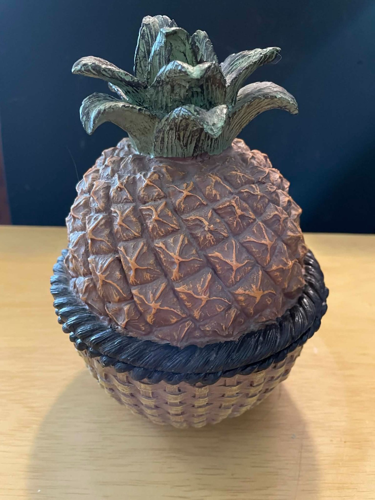 Pineapple Trinket Jar / Candy Dish Resin 7 Inch Vintage Decor Pineapple Trinket Jar / Candy Dish Resin 7 Inch Vintage Decor