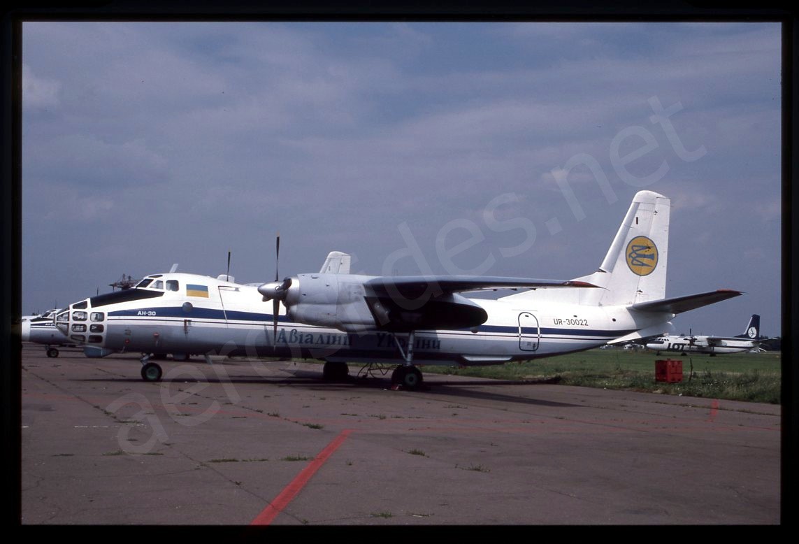 Air Ukraine Antonov An-30 UR-30022 Jul 93 Kodachrome Slide/Dia C25