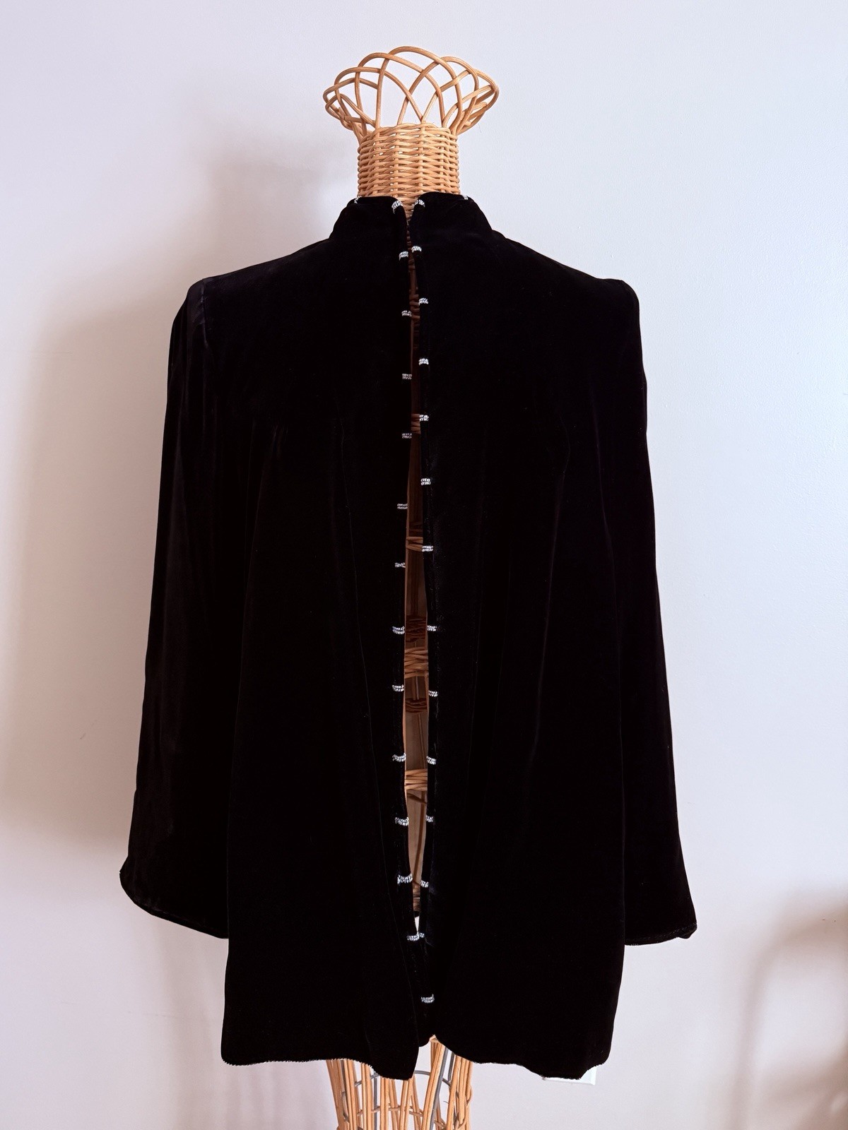Vintage 50s Black Velvet Opera Cape Jacket Open Front Gothic Evening Coat L/ XL 