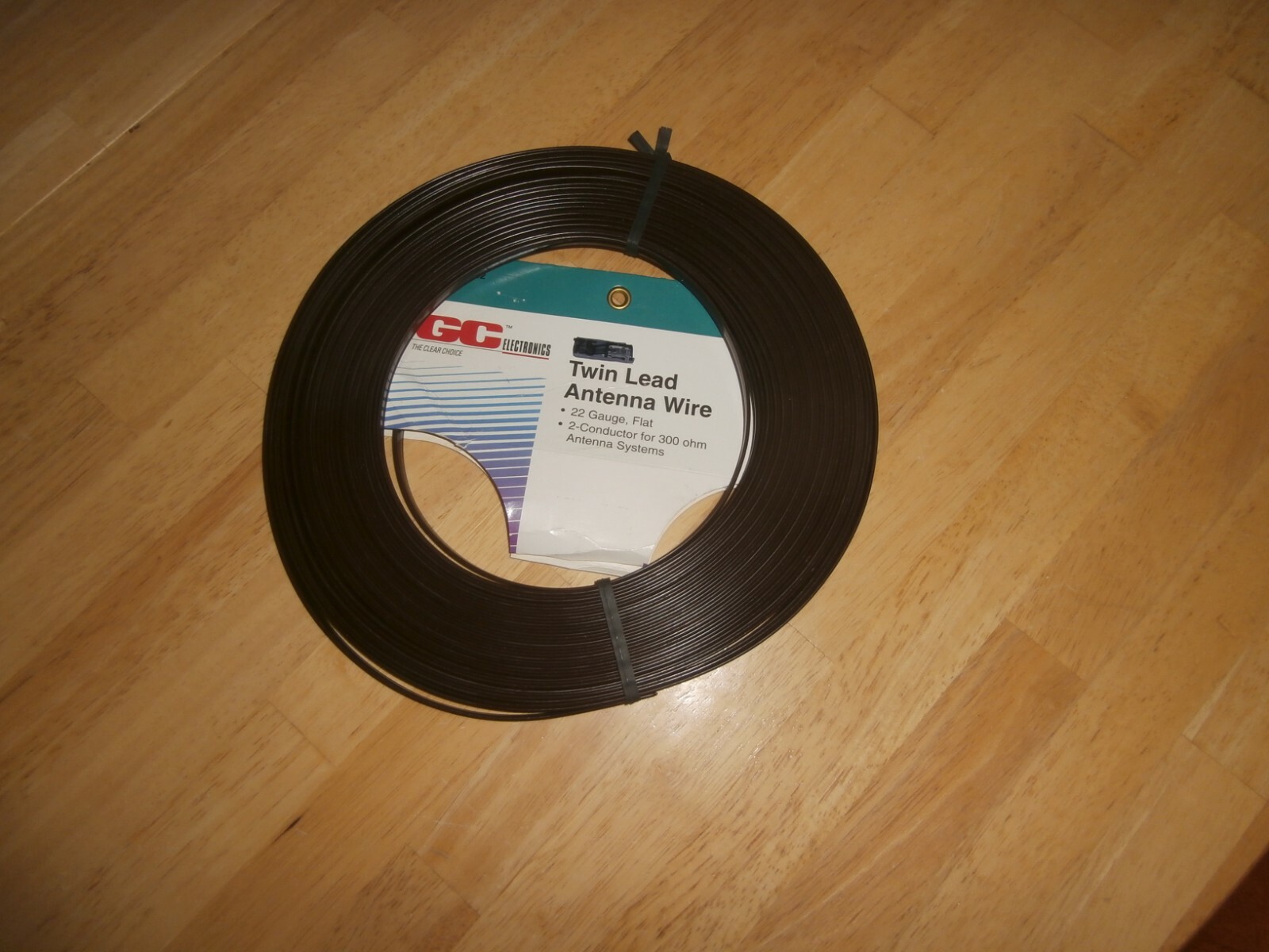 25 FT VINTAGE BROWN 300 OHM FLAT TWIN LEAD TV FM ANTENNA WIRE ,NOS 25 FT VINTAGE BROWN 300 OHM FLAT TWIN LEAD TV FM ANTENNA WIRE ,NOS
