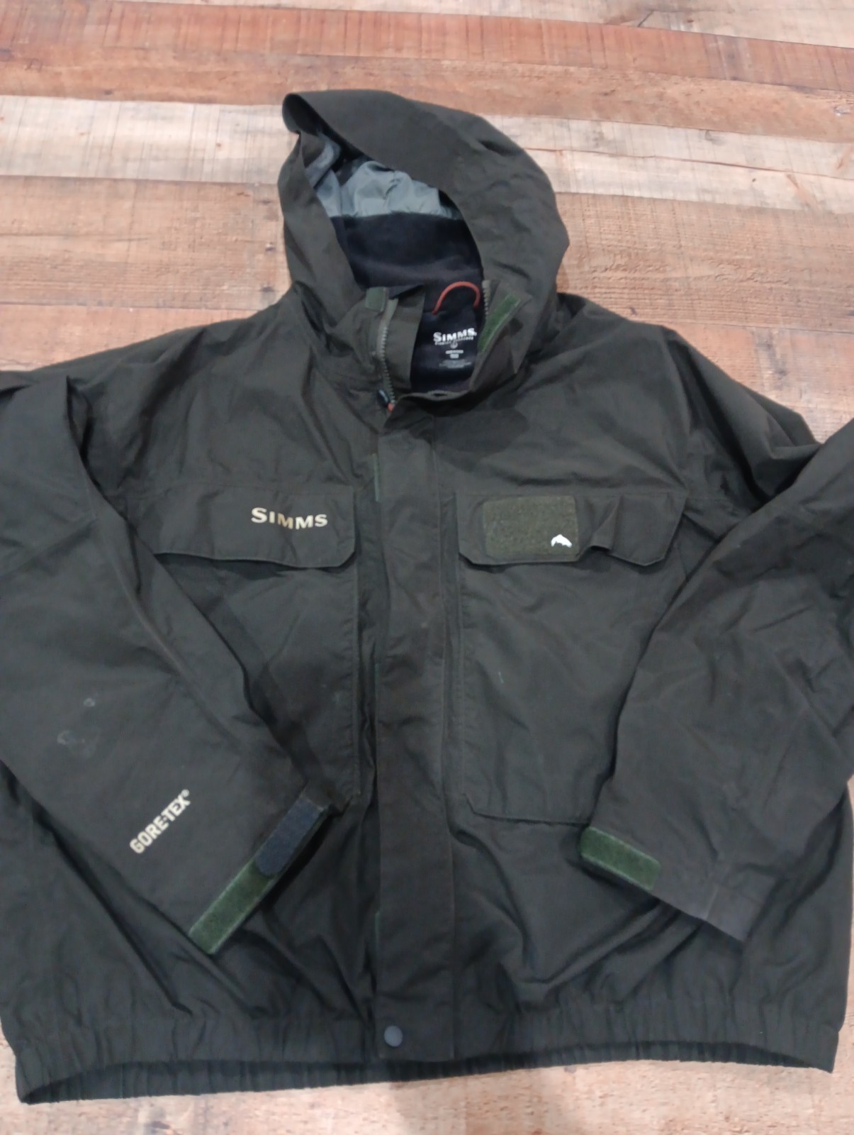 Simms Jacket Mens Large Green Goretex Lightweight Hooded Outdoors Fishing 2962