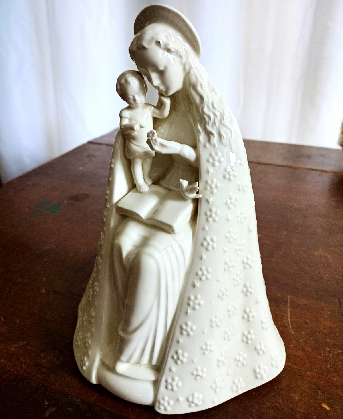Hummel Virgin Mary (Madonna) & Child Figurine Statue 9\