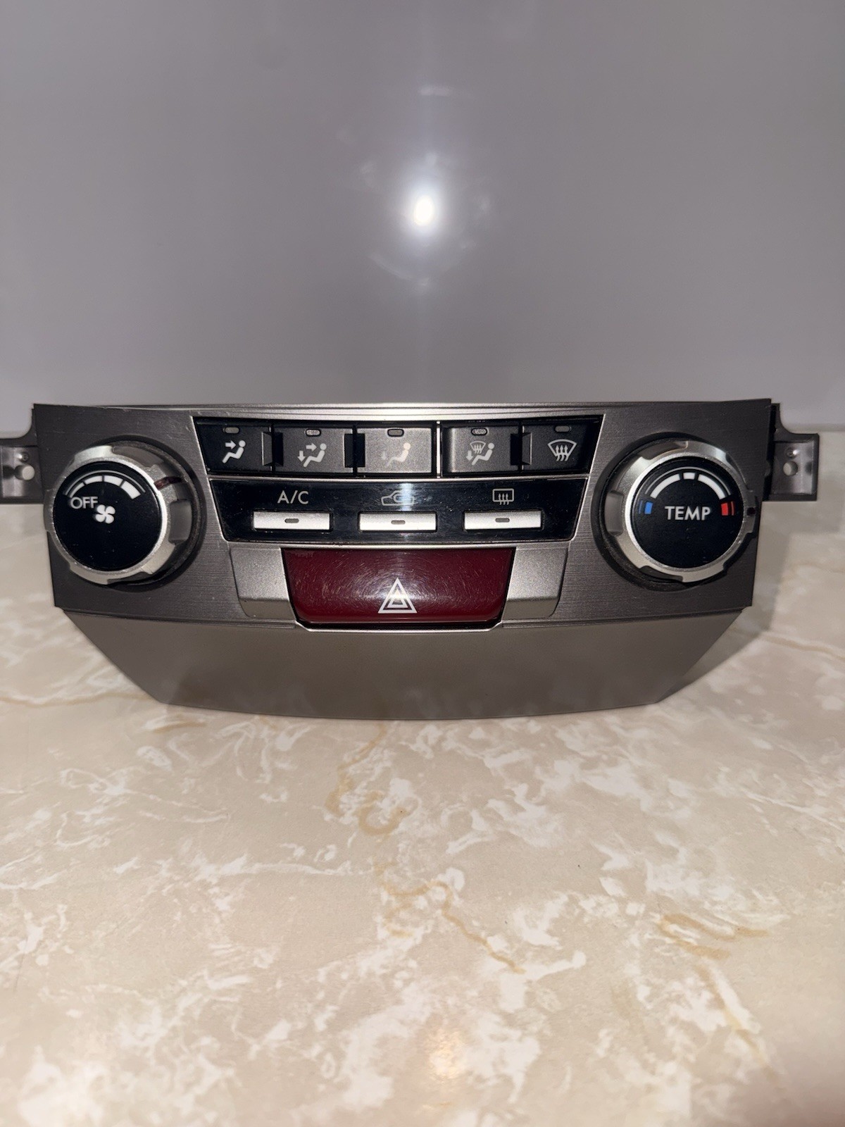 2010-2014 Subaru Legacy A/C Heater Climate Control Temperature Oem 2010-2014 Subaru Legacy A/C Heater Climate Control Temperature Oem