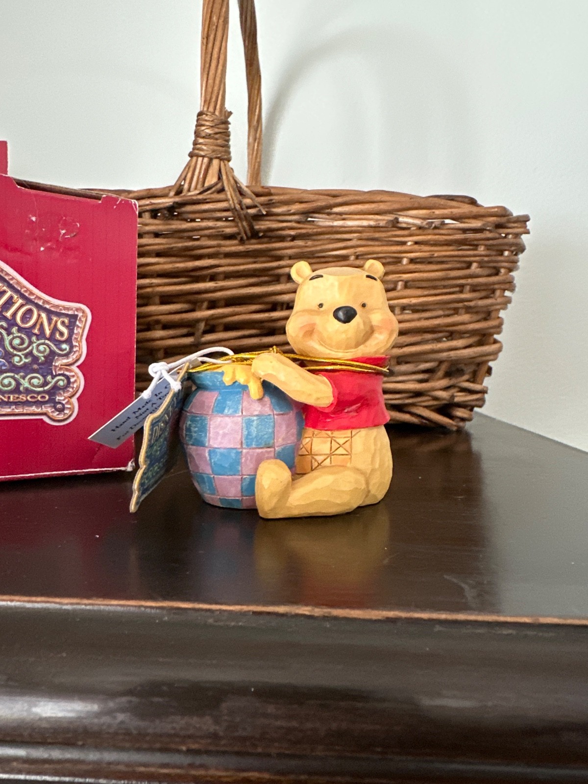 Jim Shore Disney Traditions WINNIE THE POOH Mini Figurine 4054289 Jim Shore Disney Traditions WINNIE THE POOH Mini Figurine 4054289