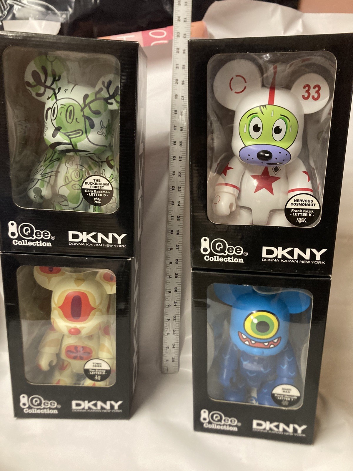 4 Qee Bear Set Vinyl Figure (8” 2005) – Baseman Kozik Biskup Horvath x Toy2R 4 Qee Bear Set Vinyl Figure (8” 2005) – Baseman Kozik Biskup Horvath x Toy2R