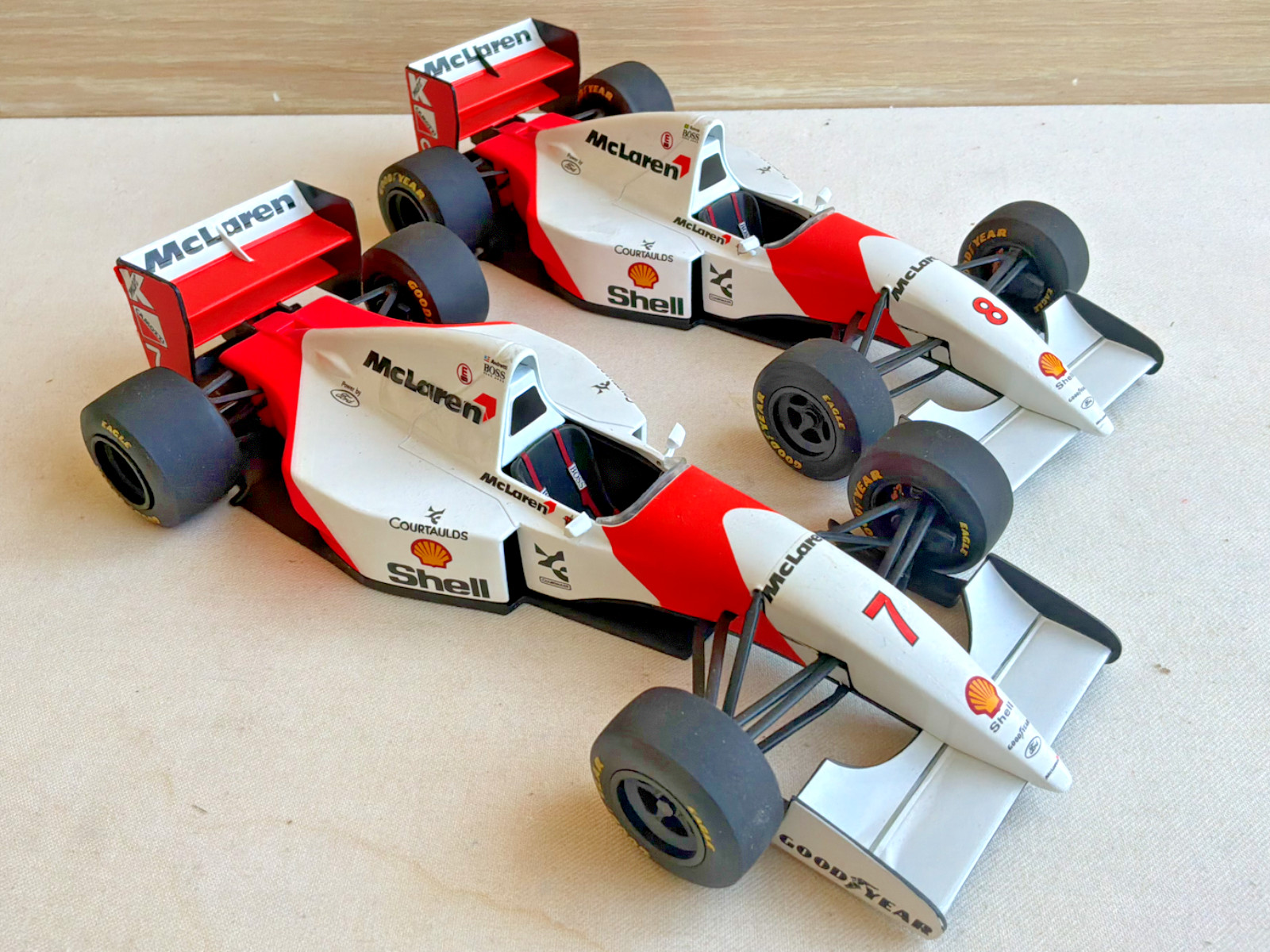 Pair MINICHAMPS 1:18 McLaren MP4/8 Senna #8 Andretti #7 DRIVERLESS Very Rare