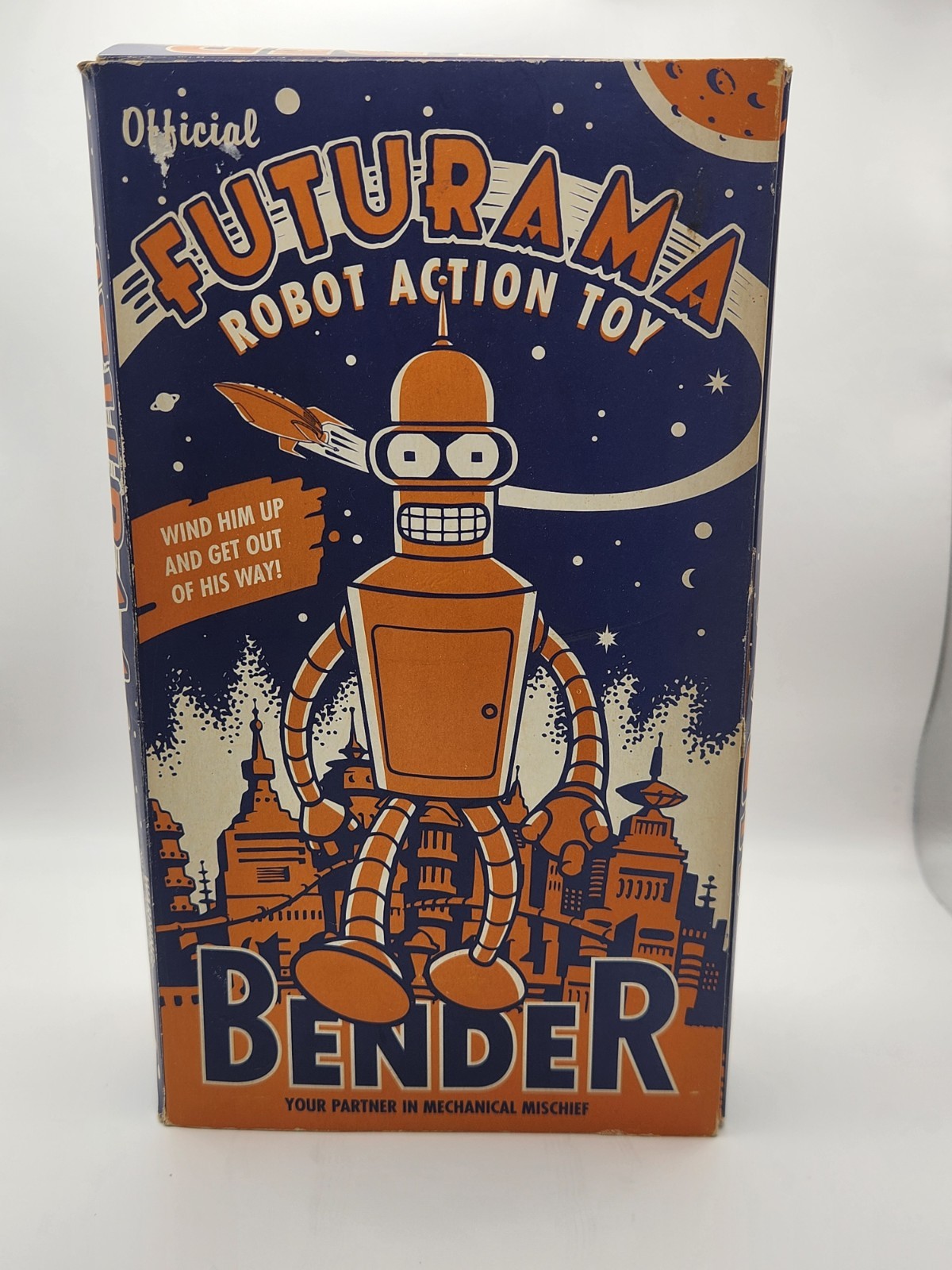 Futurama Wind-Up Bender Robot Action Toy 2000 Futurama Wind-Up Bender Robot Action Toy 2000