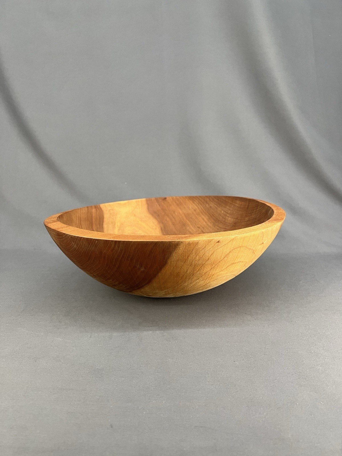 Vintage Clarendon Hand Crafted Hardwood Bowl 13.5” made in Vermont Vintage Clarendon Hand Crafted Hardwood Bowl 13.5” made in Vermont