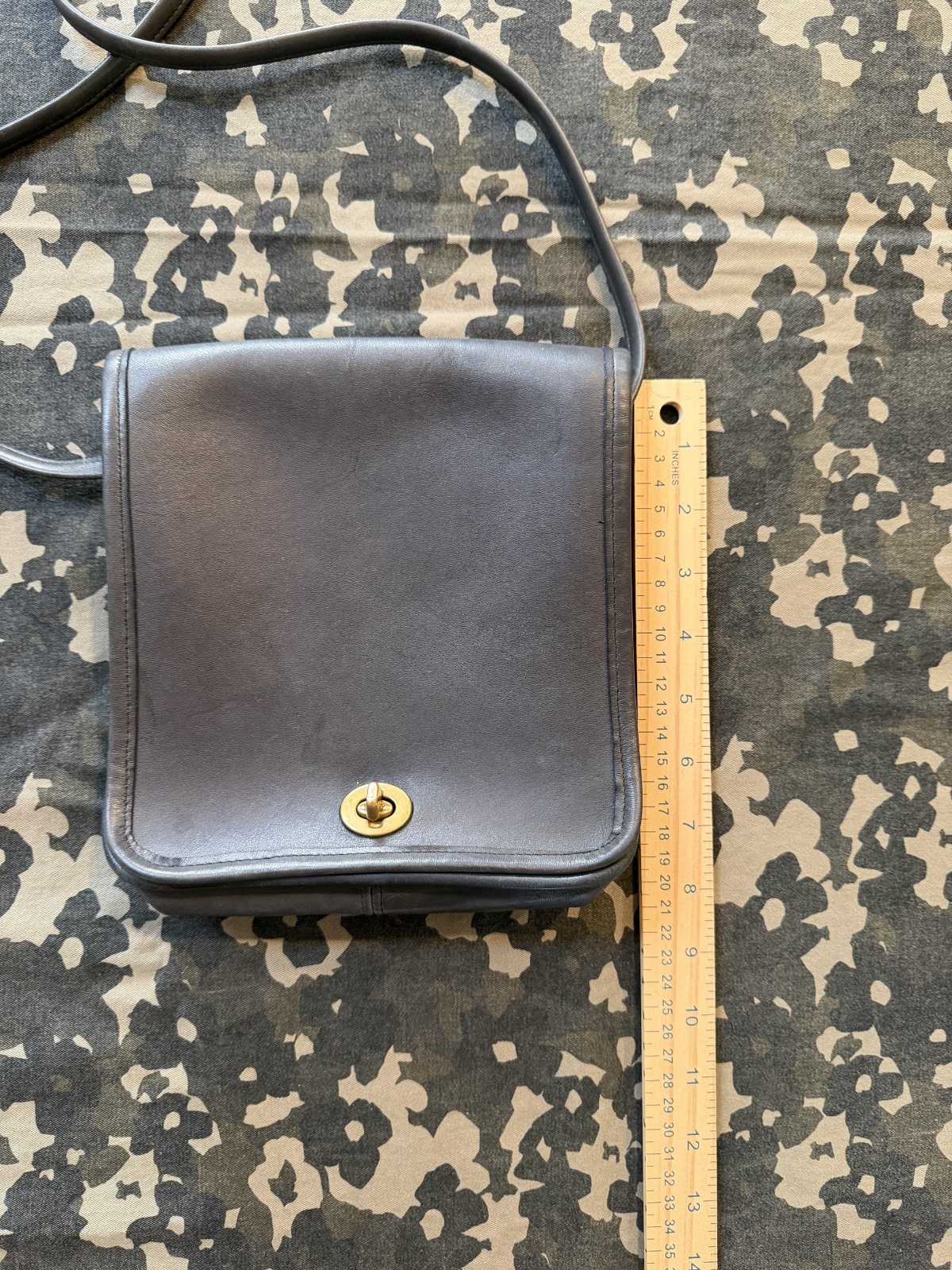 Vintage Coach Compact Pouch Bag Black Leather Brass Hardware