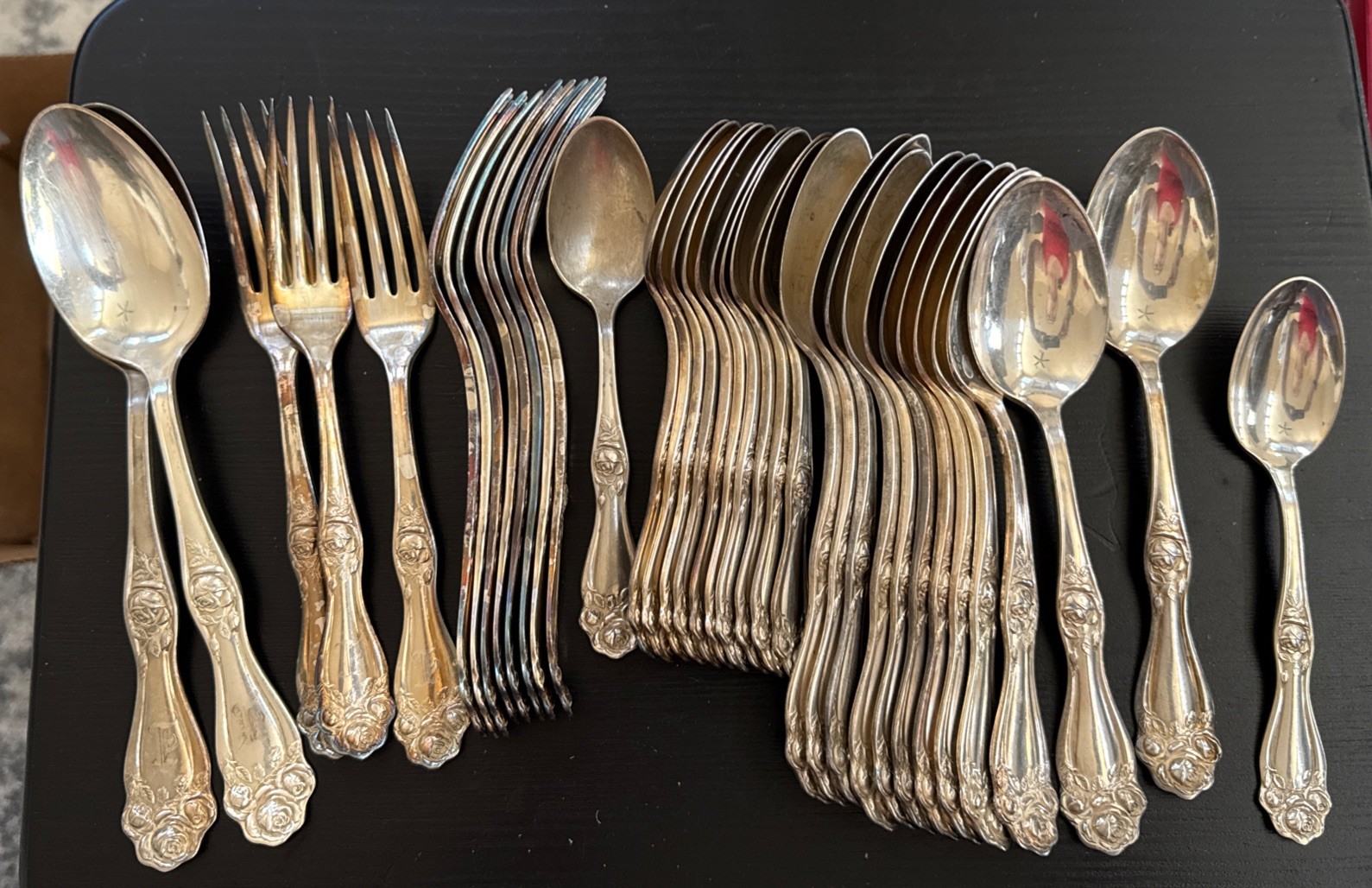 Big Lot 37-pcs American Beauty Rose forks Teaspoon Soup Serving Holmes & Edwards