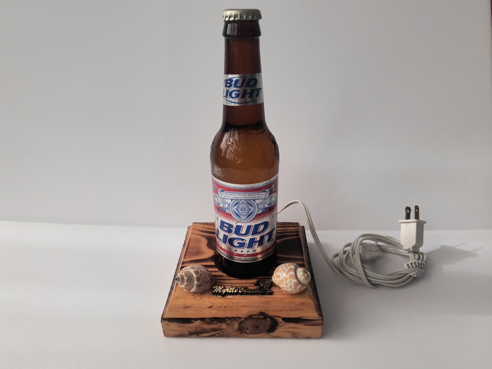 Vintage Bud Light Beer Desk Table Light Lamp Myrtle Beach SC Seashells  SEE DESC