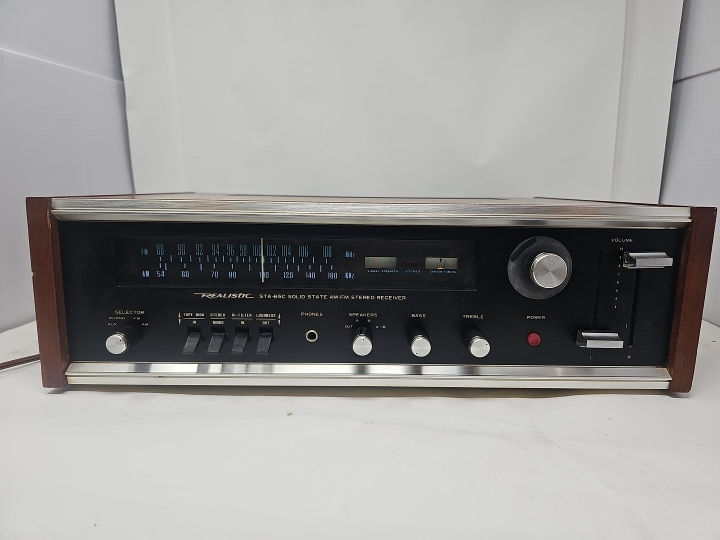 Realistic STA-65C Solid State AM/FM Stereo Receiver Vintage Radio Shack - Tested Realistic STA-65C Solid State AM/FM Stereo Receiver Vintage Radio Shack - Tested