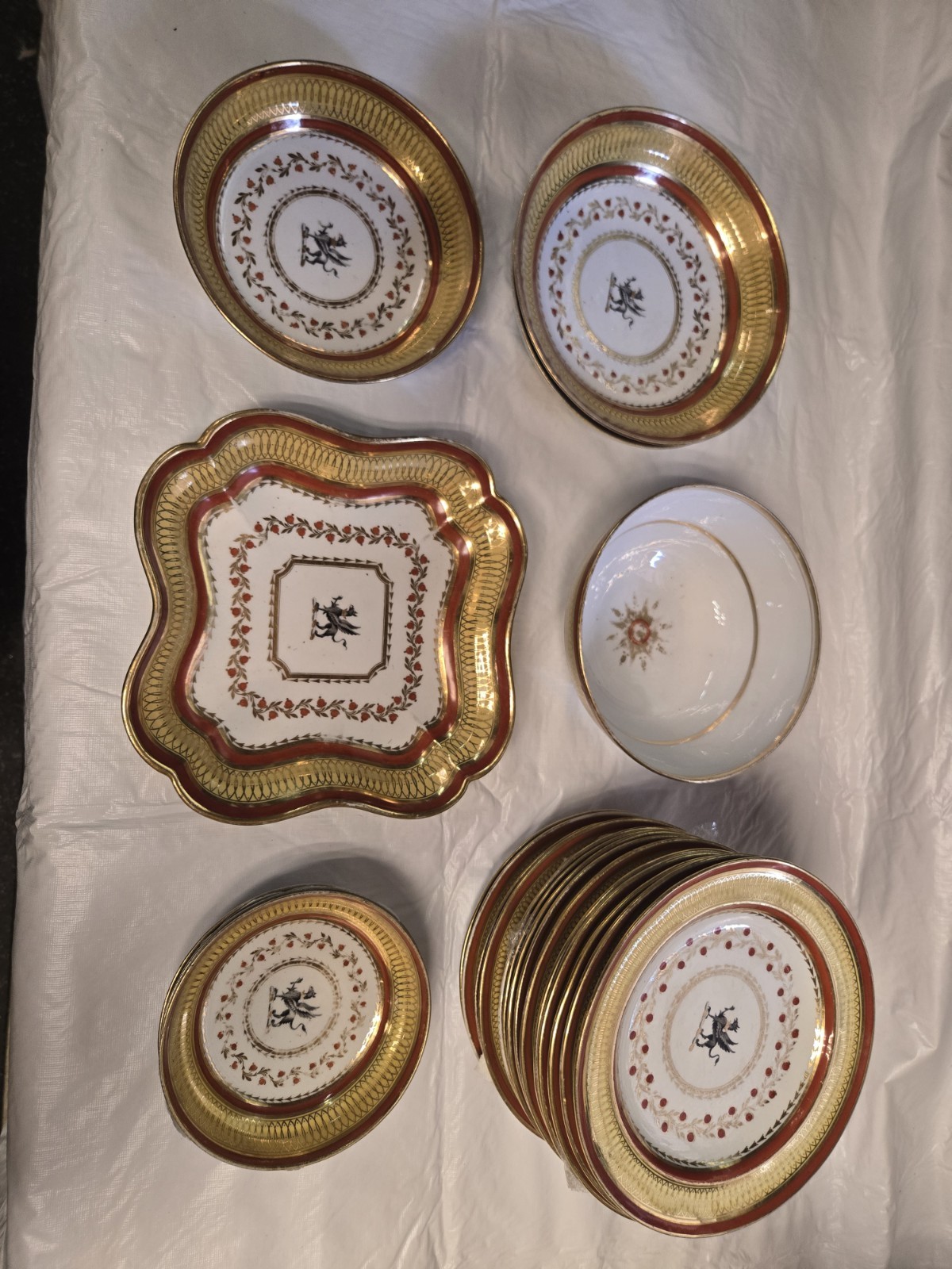 Rare Chamberlain's Worcester Armorial Plate Bowl& Saucer, c.1805 - Griffin Crest