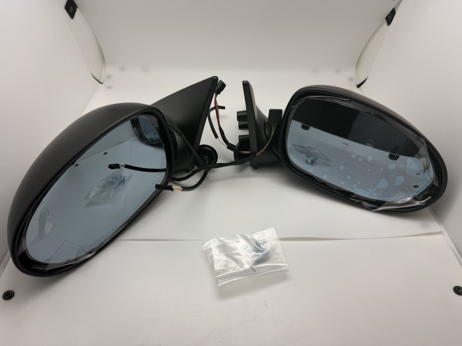 For 95-01 BMW E39 Euro Power Fold Mirrors Heated Spec-D RMU-E3995-PN Pair For 95-01 BMW E39 Euro Power Fold Mirrors Heated Spec-D RMU-E3995-PN Pair