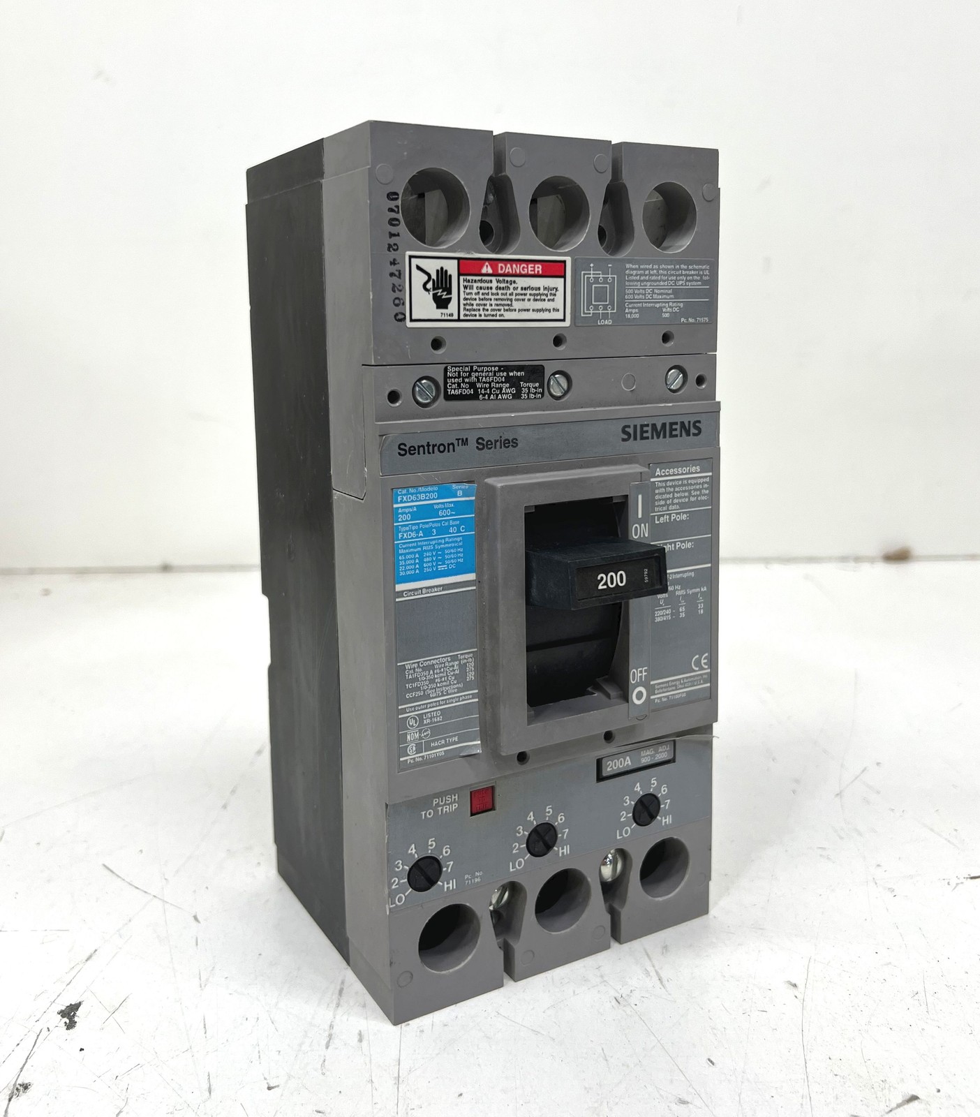 Siemens FXD63B200 200 AMP Sentron Molded Case Circuit Breaker 3 Pole 600V