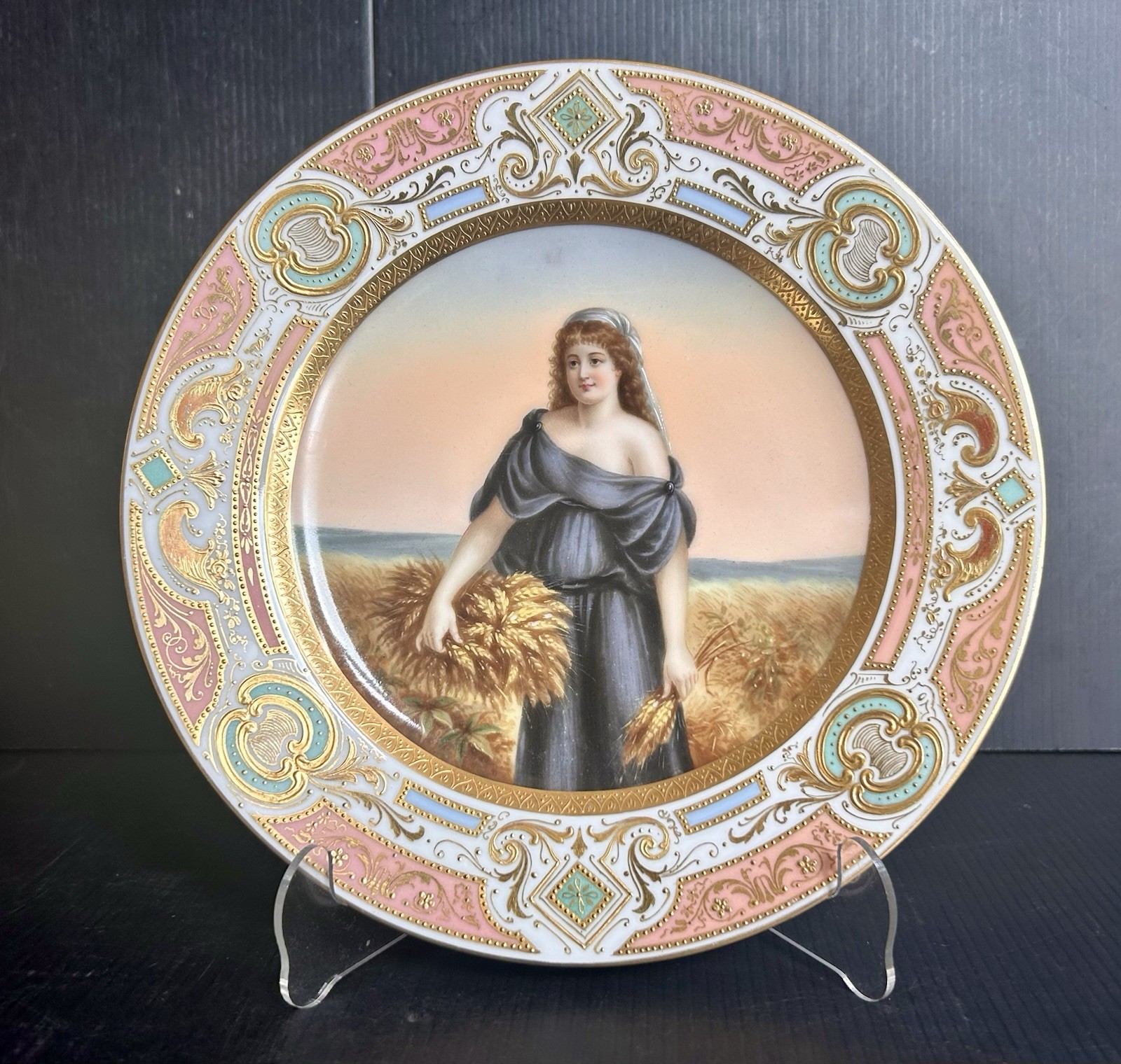 ANTIQUE / VTG ROYAL VIENNA STYLE PORTRAIT PLATE – TITLED “ RUTH” ANTIQUE / VTG ROYAL VIENNA STYLE PORTRAIT PLATE – TITLED “ RUTH”