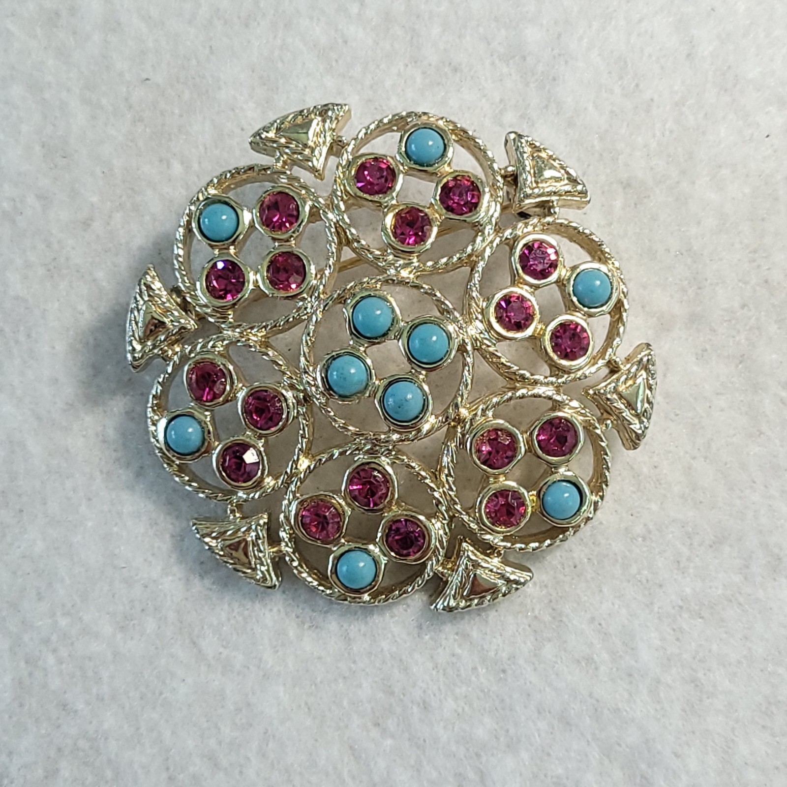 Vintage Sarah Coventry Ceylon Brooch 1971 Pink Rhinestone Gold Tone Pin