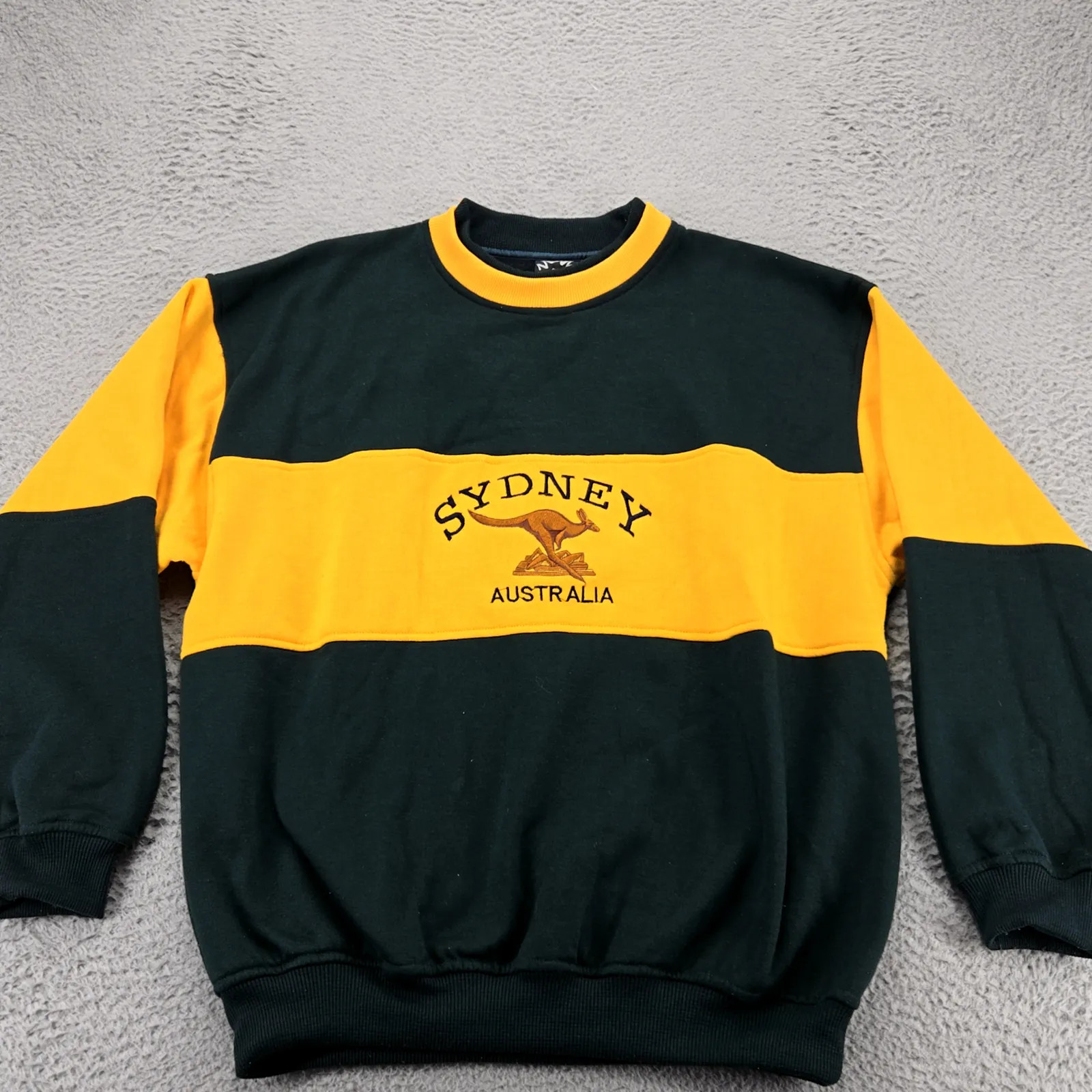Sydney Australia Sweatshirt Mens Large Green Vintage Rugby Kangaroo Pull Over
