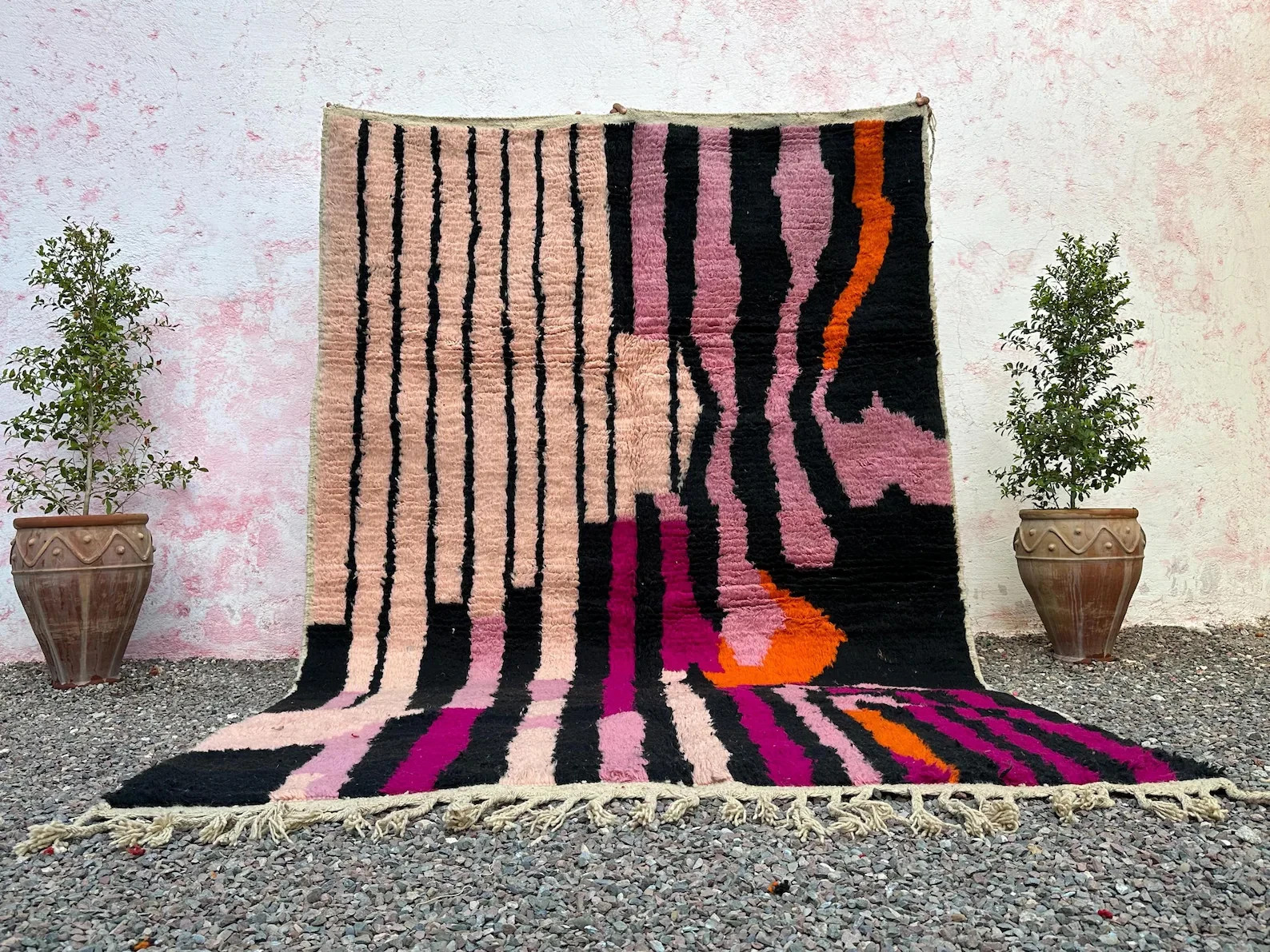 Handmade moroccan rug for livving room bedroom etc Handmade moroccan rug for livving room bedroom etc