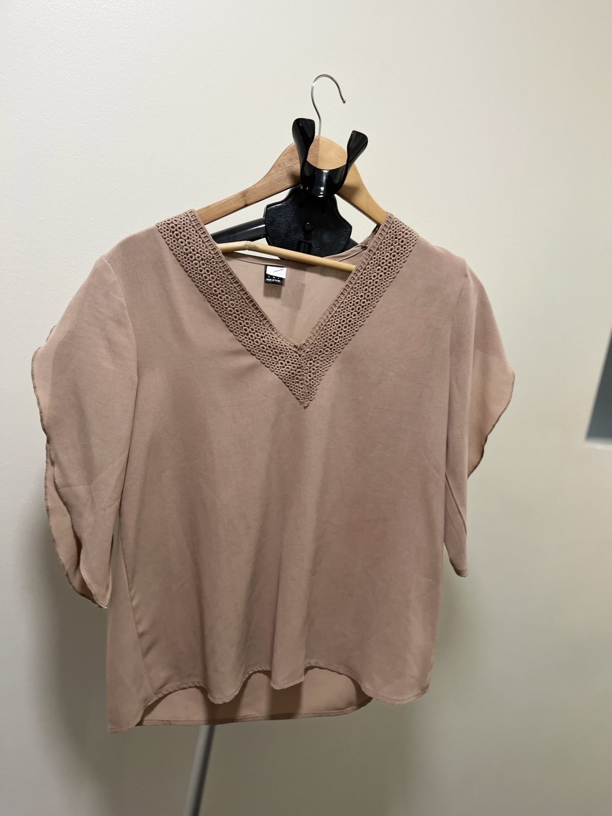 Womens Blush Dusty Rose Crochet Trim V Neck Dolman Sleeve Boxy Blouse Lace