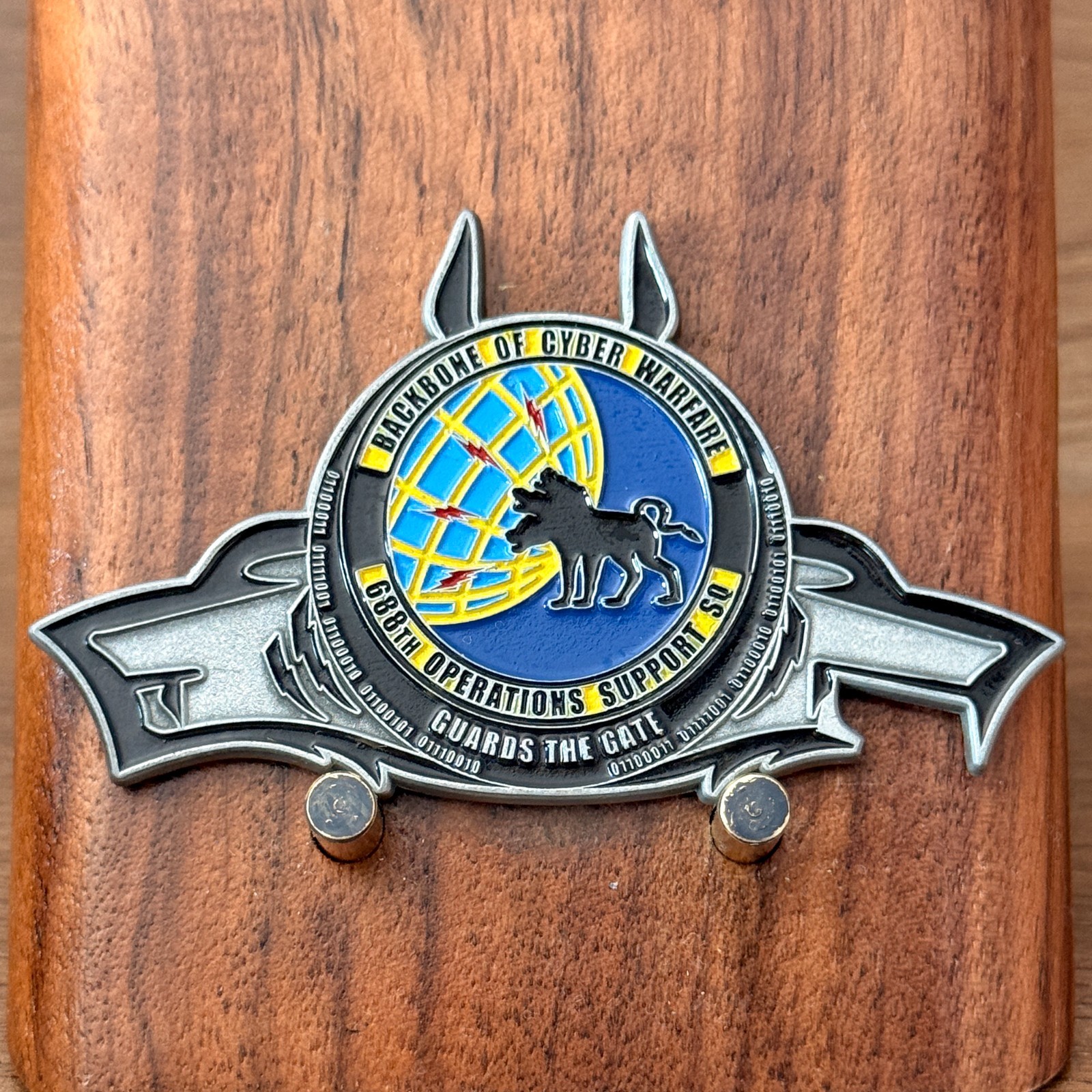 688th Operations Support Squadron Cyber Warfare Challenge Coin M#28 688th Operations Support Squadron Cyber Warfare Challenge Coin M#28