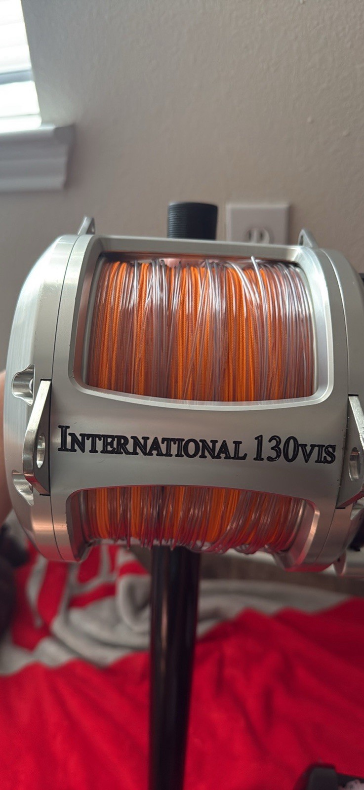Penn International 130VIS Lever Drag 2-Speed Right-Hand Trolling Reel 130 Silver Penn International 130VIS Lever Drag 2-Speed Right-Hand Trolling Reel 130 Silver