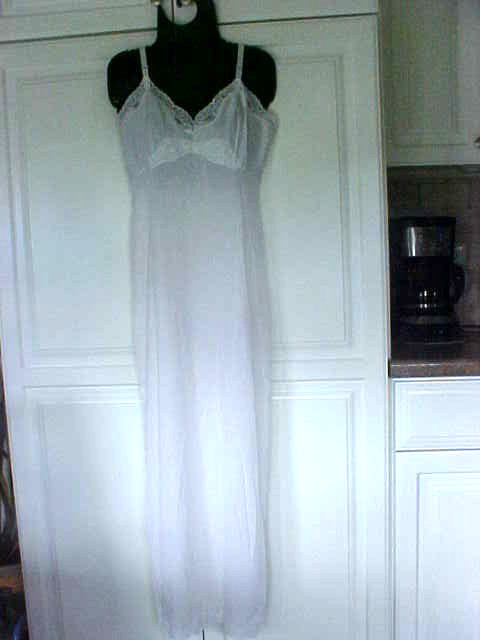 VTG 60s~Sz 36 Long~Philmaid~Phil-Maid~BRIDAL WHITE~Full Dress Slip ~ Lace~ Slits