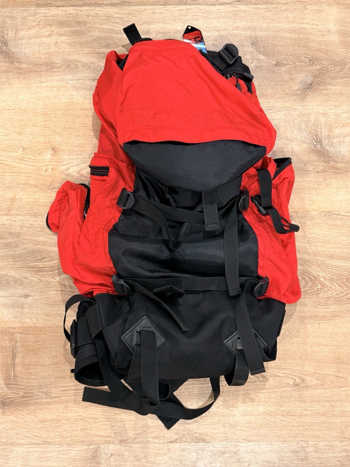 Marlboro Gear Large Pro Red Hiking Bag Backpack Camping Hiking NWT