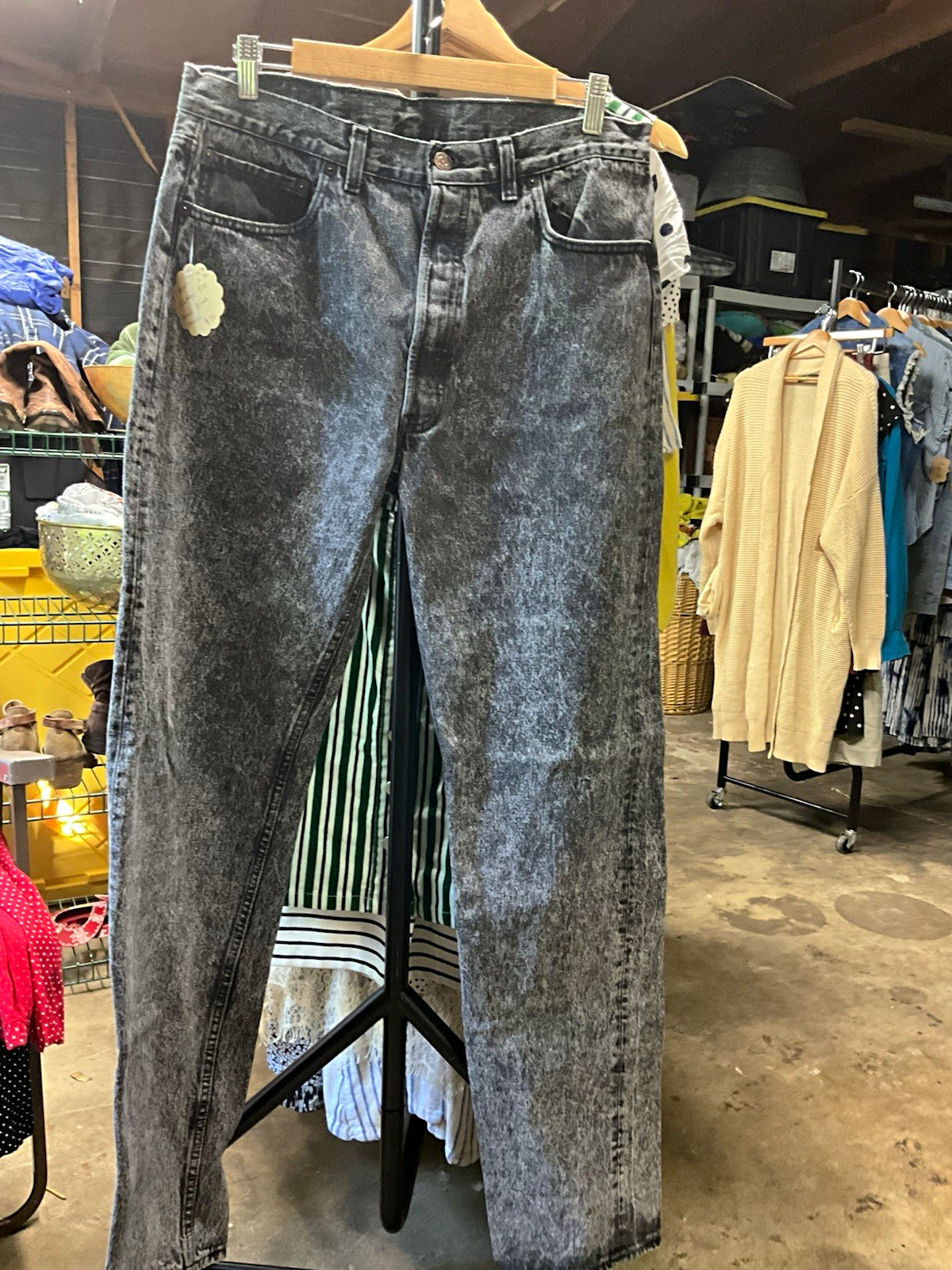Vintage 90’s Levi\'s Men\'s Acid Wash Denim Straight Leg Jeans Button Fly Vintage 90’s Levi\'s Men\'s Acid Wash Denim Straight Leg Jeans Button Fly