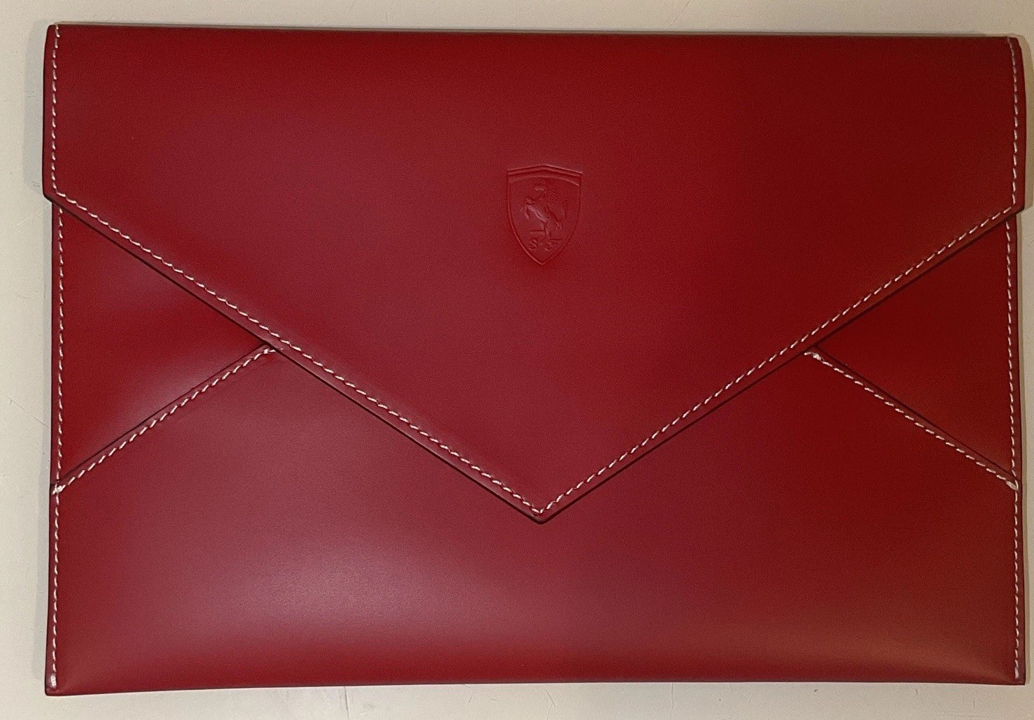 Ferrari Formula 1 Club Red Leather Document Registration  Racing Team Holder