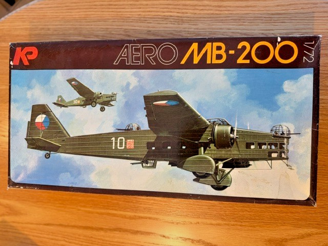 ^ KP  1/72 Plastic Kit .. \