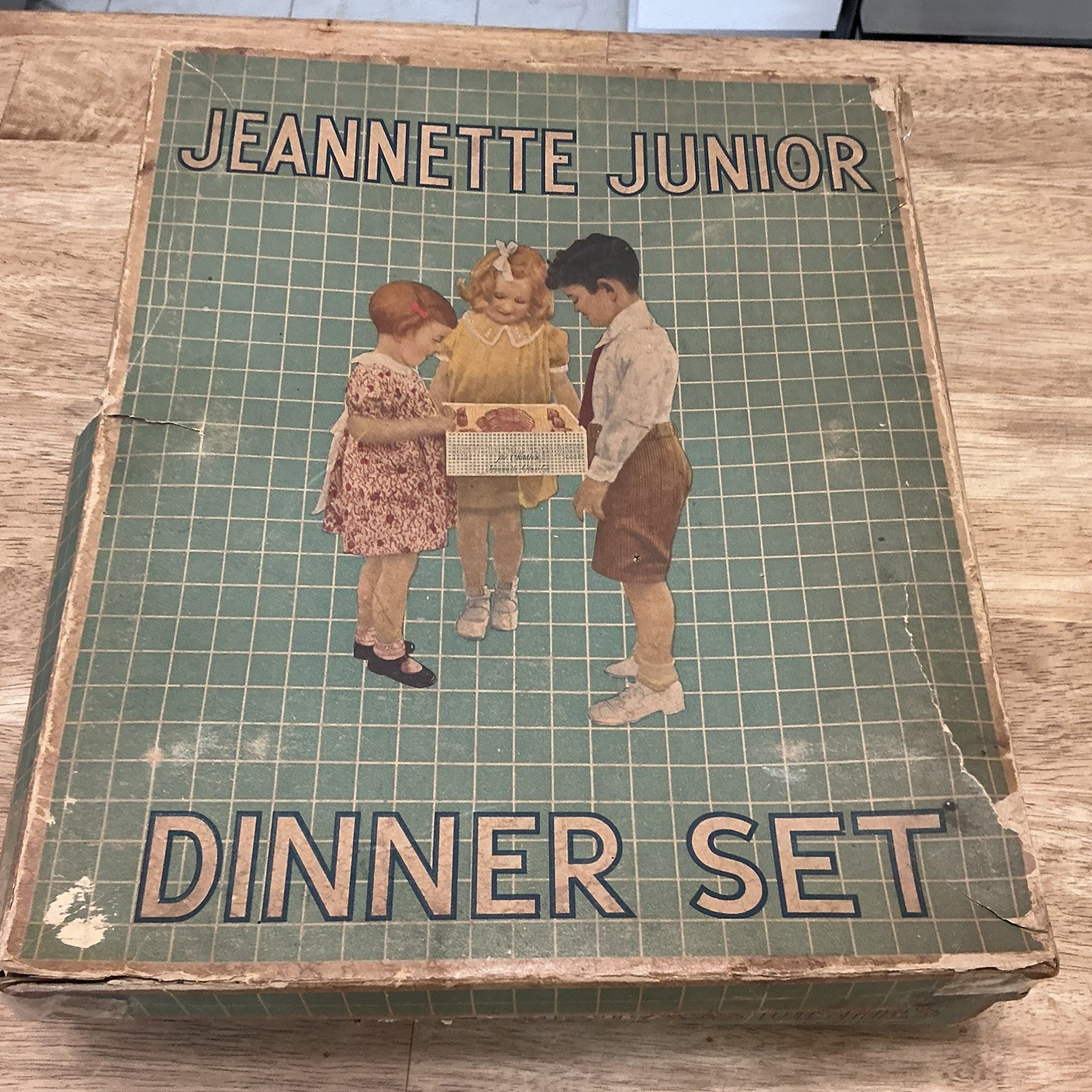 JEANNETTE CHERRY BLOSSOM Depression Child’s 14 pc. Pink party dishes JEANNETTE CHERRY BLOSSOM Depression Child’s 14 pc. Pink party dishes